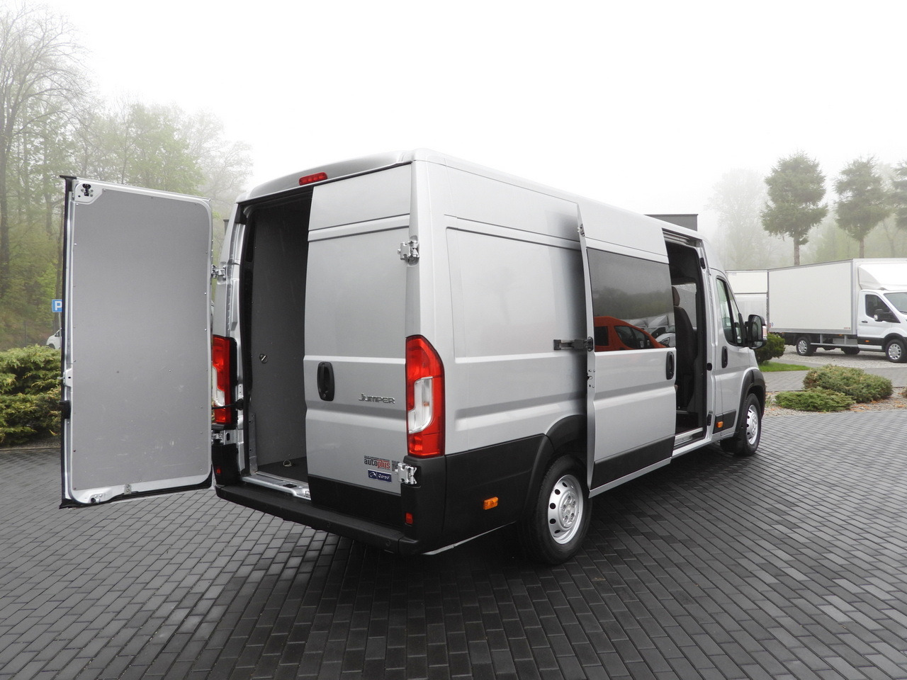 CITROEN JUMPER  BOX DELIVERY VAN 7 SEATS CRUISE CONTROL LED LIGHTS AIR CONDITIONING  165HP - Fourgon utilitaire: photos 3 CITROEN JUMPER  BOX DELIVERY VAN 7 SEATS CRUISE CONTROL LED LIGHTS AIR CONDITIONING  165HP - Fourgon utilitaire: photos 3