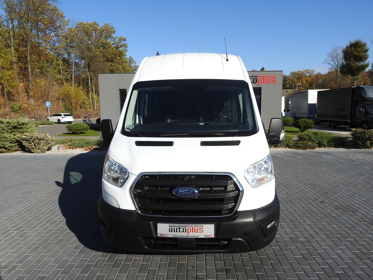 FORD TRANSIT BOX DELIVERY VAN 6 SEATS CRUISE CONTROL AIR CONDITIONING LED LIGHTS 130HP - Fourgon utilitaire: photos 5 FORD TRANSIT BOX DELIVERY VAN 6 SEATS CRUISE CONTROL AIR CONDITIONING LED LIGHTS 130HP - Fourgon utilitaire: photos 5