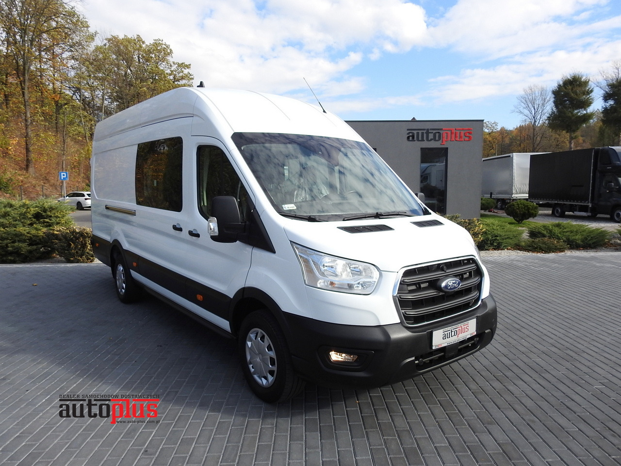 FORD TRANSIT BOX DELIVERY VAN 6 SEATS CRUISE CONTROL AIR CONDITIONING LED LIGHTS 130HP - Fourgon utilitaire: photos 1 FORD TRANSIT BOX DELIVERY VAN 6 SEATS CRUISE CONTROL AIR CONDITIONING LED LIGHTS 130HP - Fourgon utilitaire: photos 1