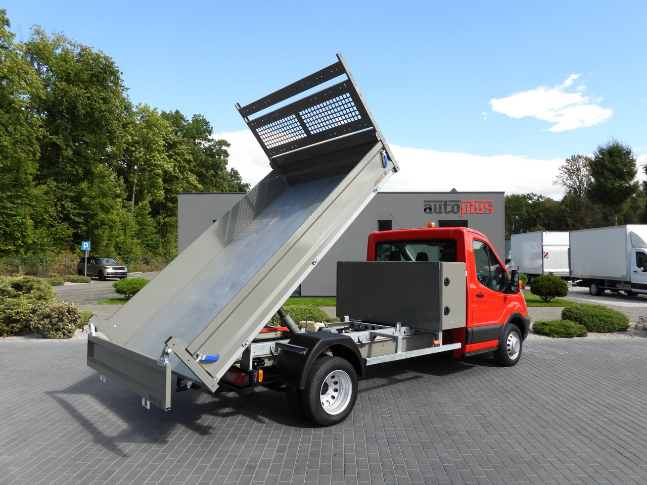 FORD TRANSIT TIPPER CRUISE CONTROL LED LIGHTS TWIN WHEELS AIR CONDITIONING 170HP - Utilitaire benne: photos 3 FORD TRANSIT TIPPER CRUISE CONTROL LED LIGHTS TWIN WHEELS AIR CONDITIONING 170HP - Utilitaire benne: photos 3