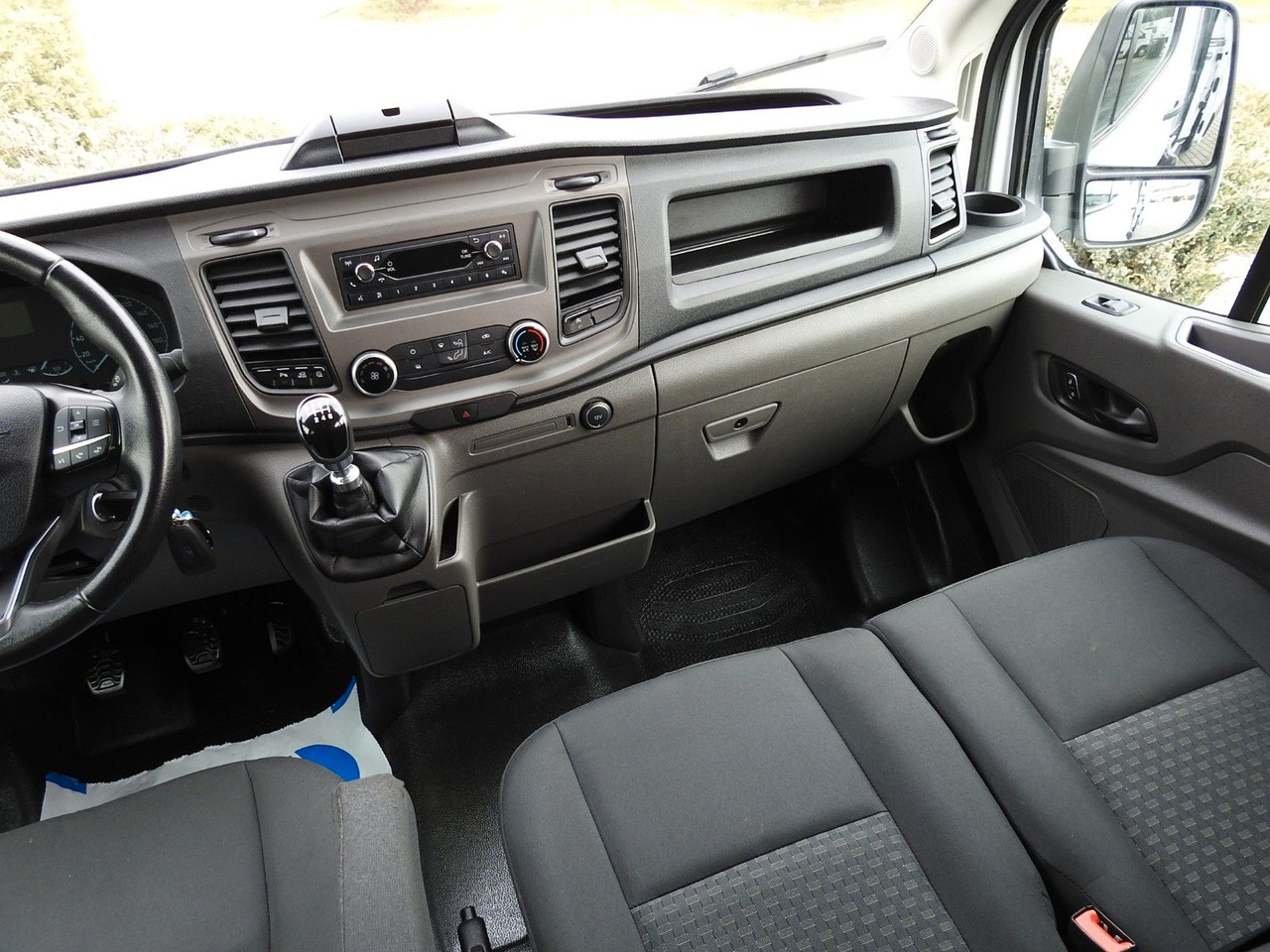 Fourgon utilitaire, Utilitaire double cabine Ford TRANSIT  KASTENWAGEN DOPPELKABINE 6 SITZE  A/C: photos 23