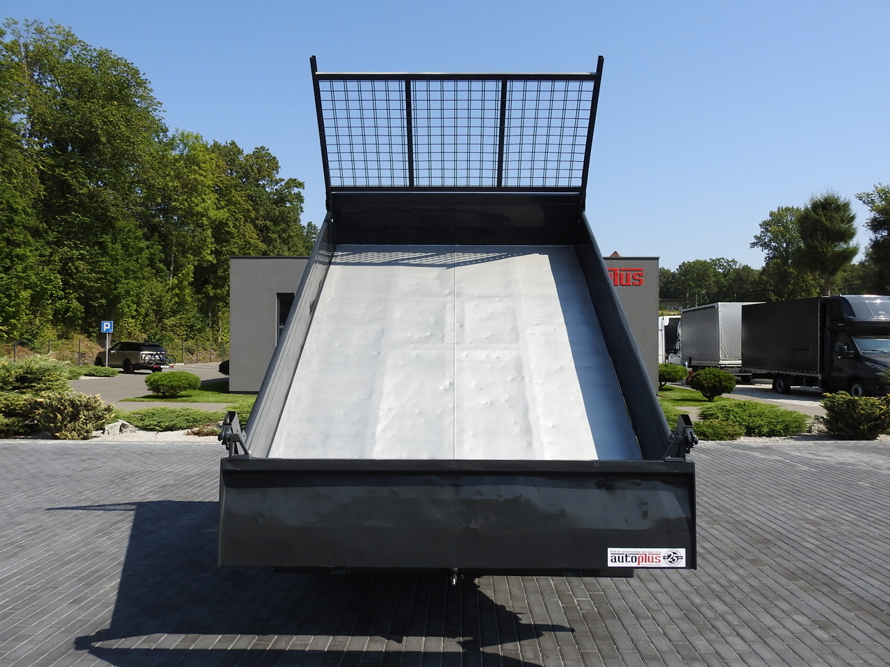 Utilitaire benne IVECO DAILY 35C13 TIPPER CRUISE CONTROL AIR CONDITIONING TWIN WHEELS  130HP: photos 11