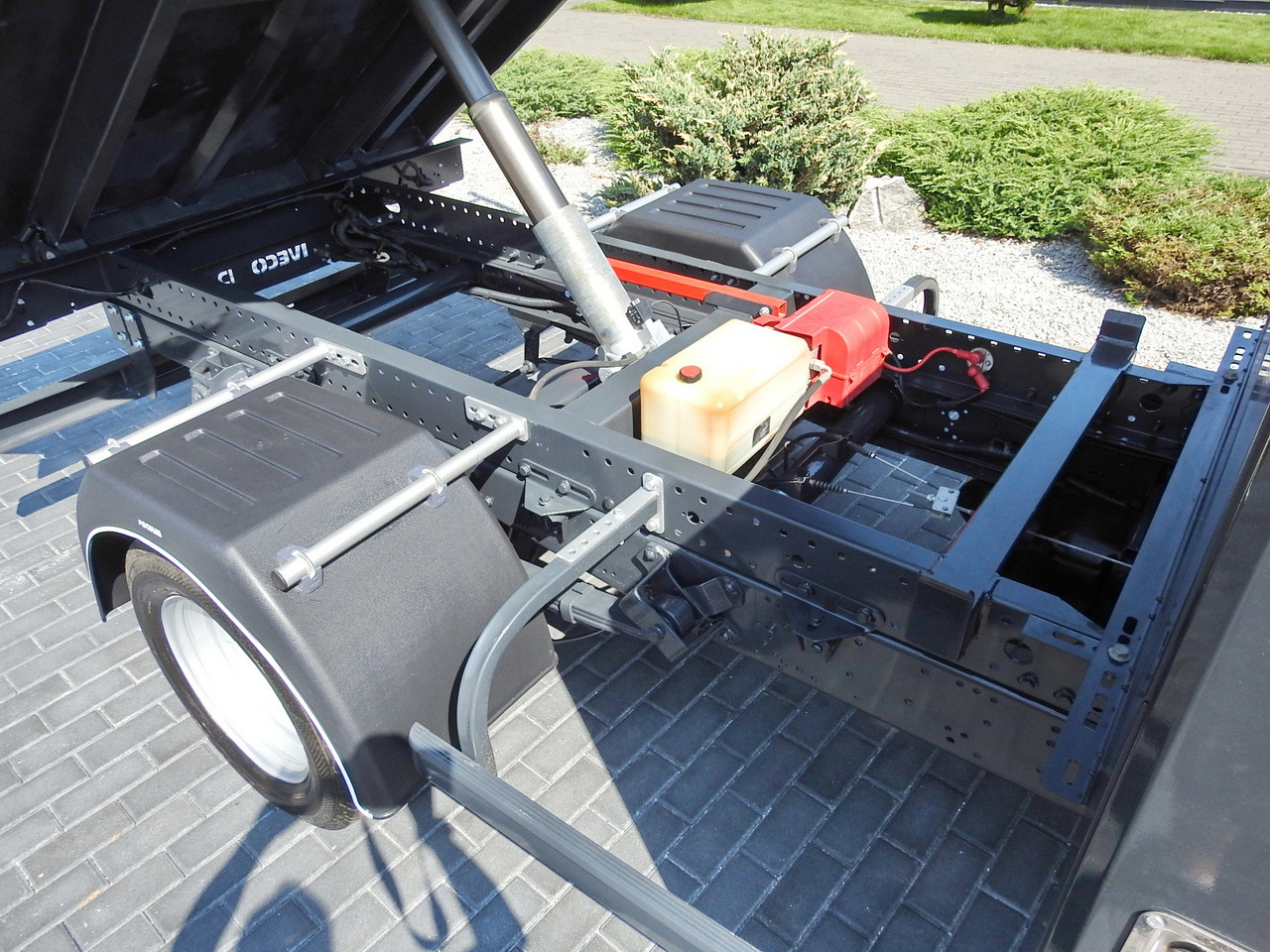 Utilitaire benne IVECO DAILY 35C13 TIPPER CRUISE CONTROL AIR CONDITIONING TWIN WHEELS  130HP: photos 22