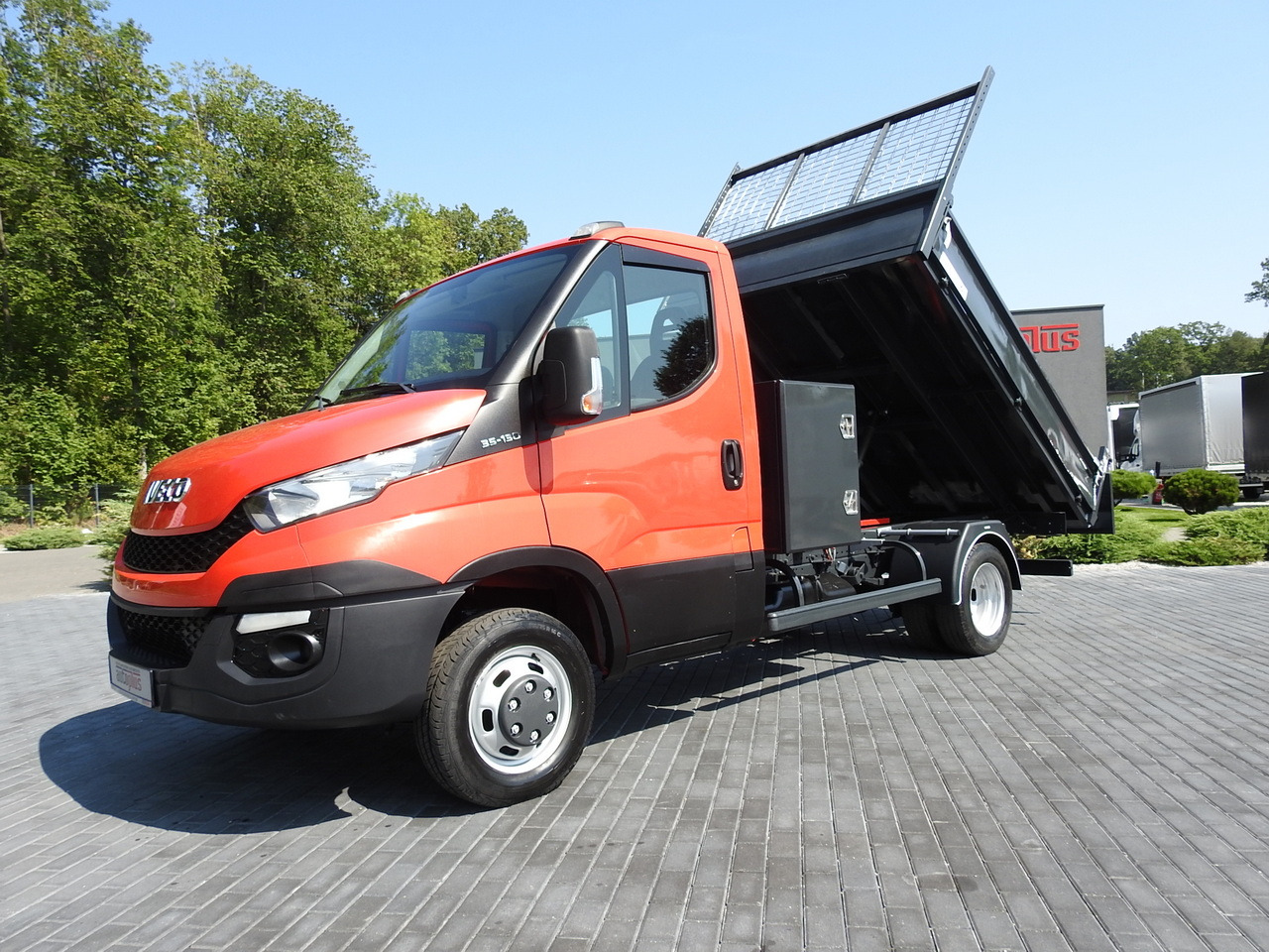 Utilitaire benne IVECO DAILY 35C13 TIPPER CRUISE CONTROL AIR CONDITIONING TWIN WHEELS  130HP: photos 19
