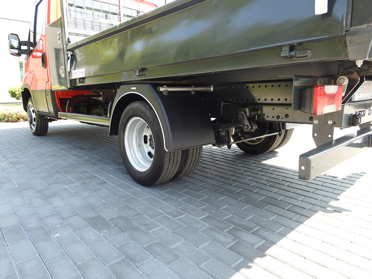 Utilitaire benne IVECO DAILY 35C13 TIPPER CRUISE CONTROL AIR CONDITIONING TWIN WHEELS  130HP: photos 15