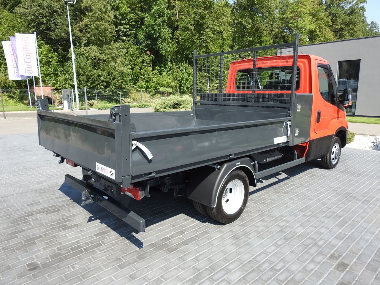 Utilitaire benne IVECO DAILY 35C13 TIPPER CRUISE CONTROL AIR CONDITIONING TWIN WHEELS  130HP: photos 13