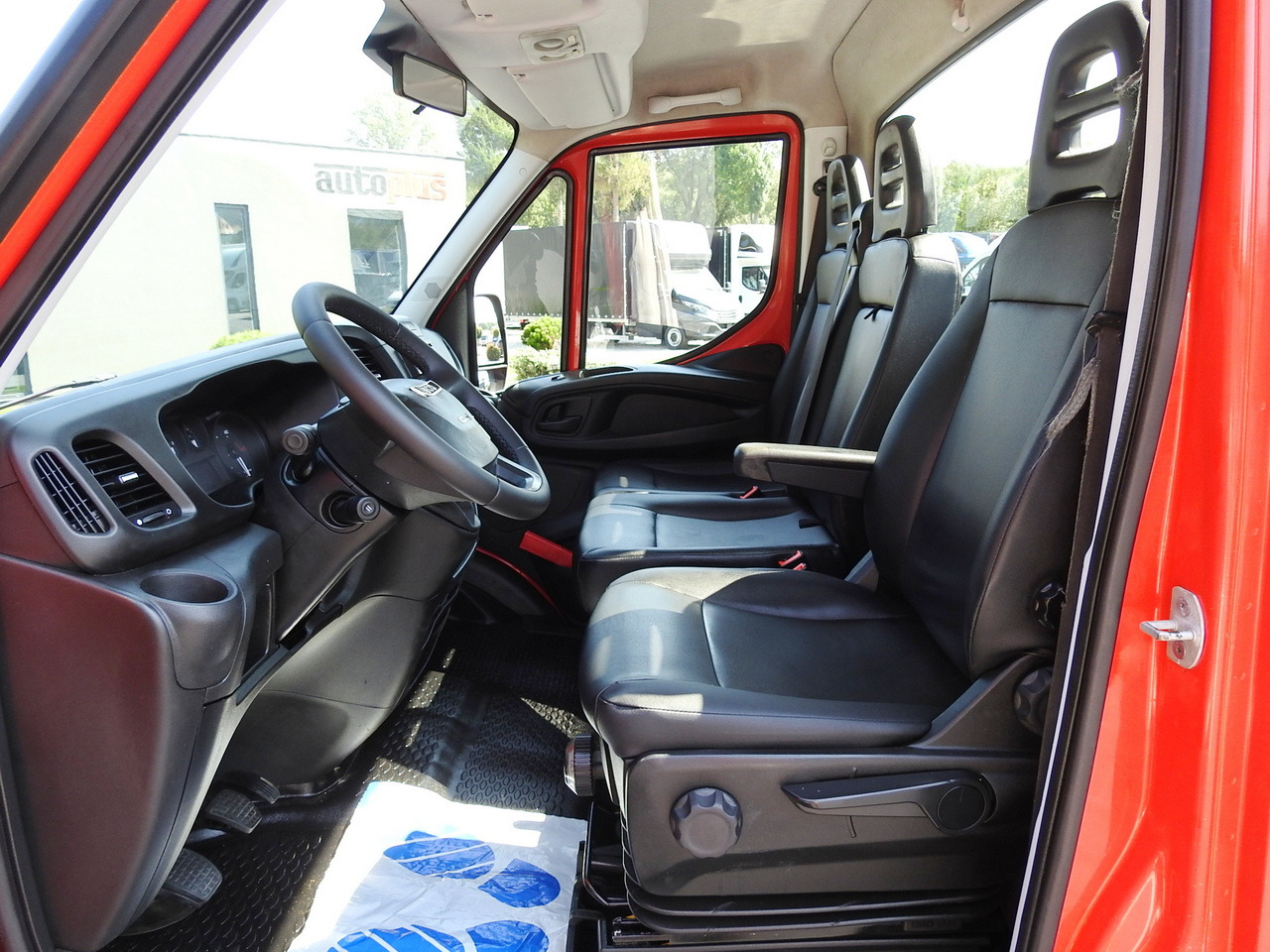 Utilitaire benne IVECO DAILY 35C13 TIPPER CRUISE CONTROL AIR CONDITIONING TWIN WHEELS  130HP: photos 27
