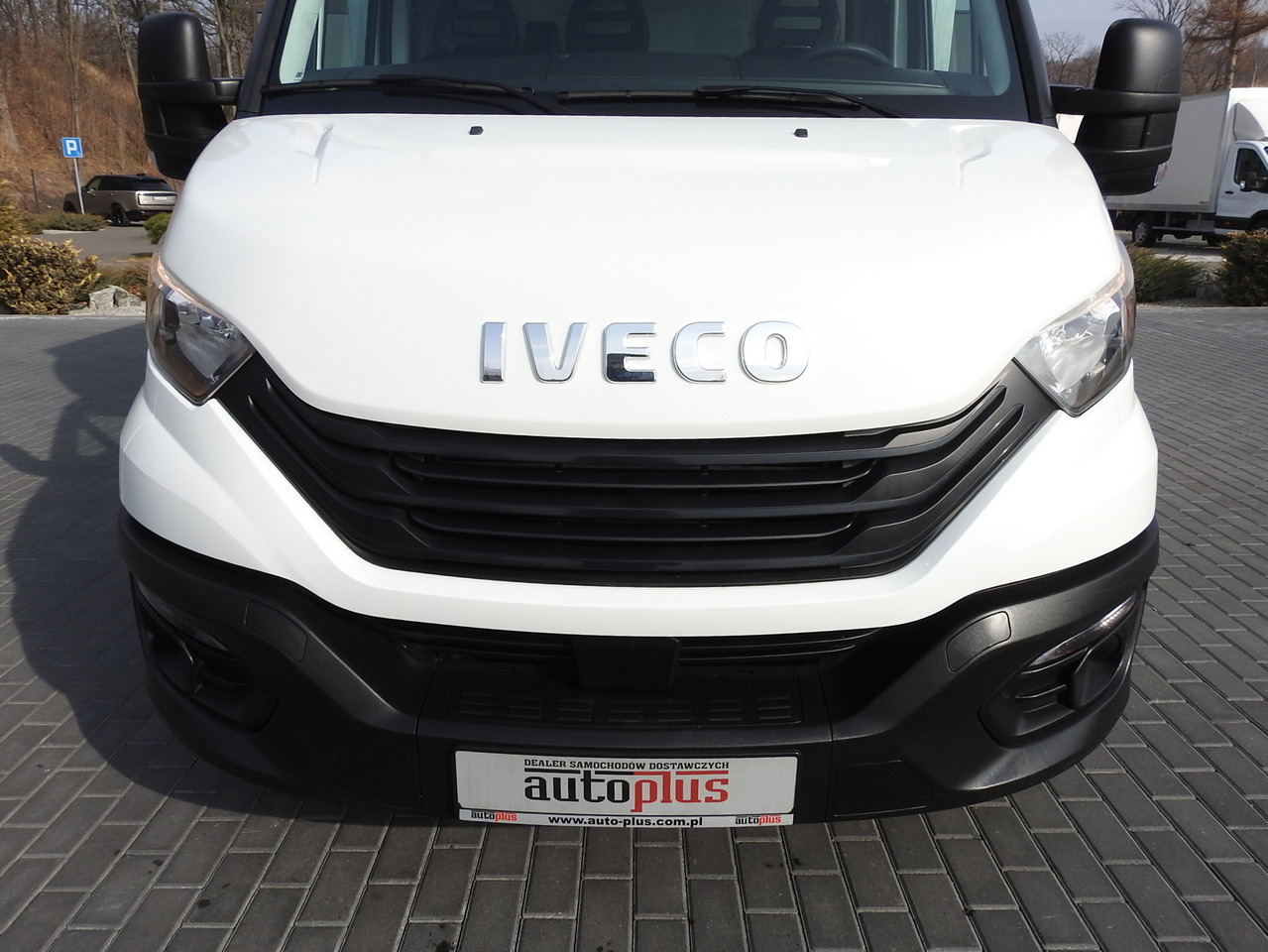 Fourgon grand volume IVECO DAILY 35C16 BOX LIFT 8 PALLETS CRUISE CONTROL TWIN WHEELS AIR CONDITIONING 160HP: photos 14 Fourgon grand volume IVECO DAILY 35C16 BOX LIFT 8 PALLETS CRUISE CONTROL TWIN WHEELS AIR CONDITIONING 160HP: photos 14