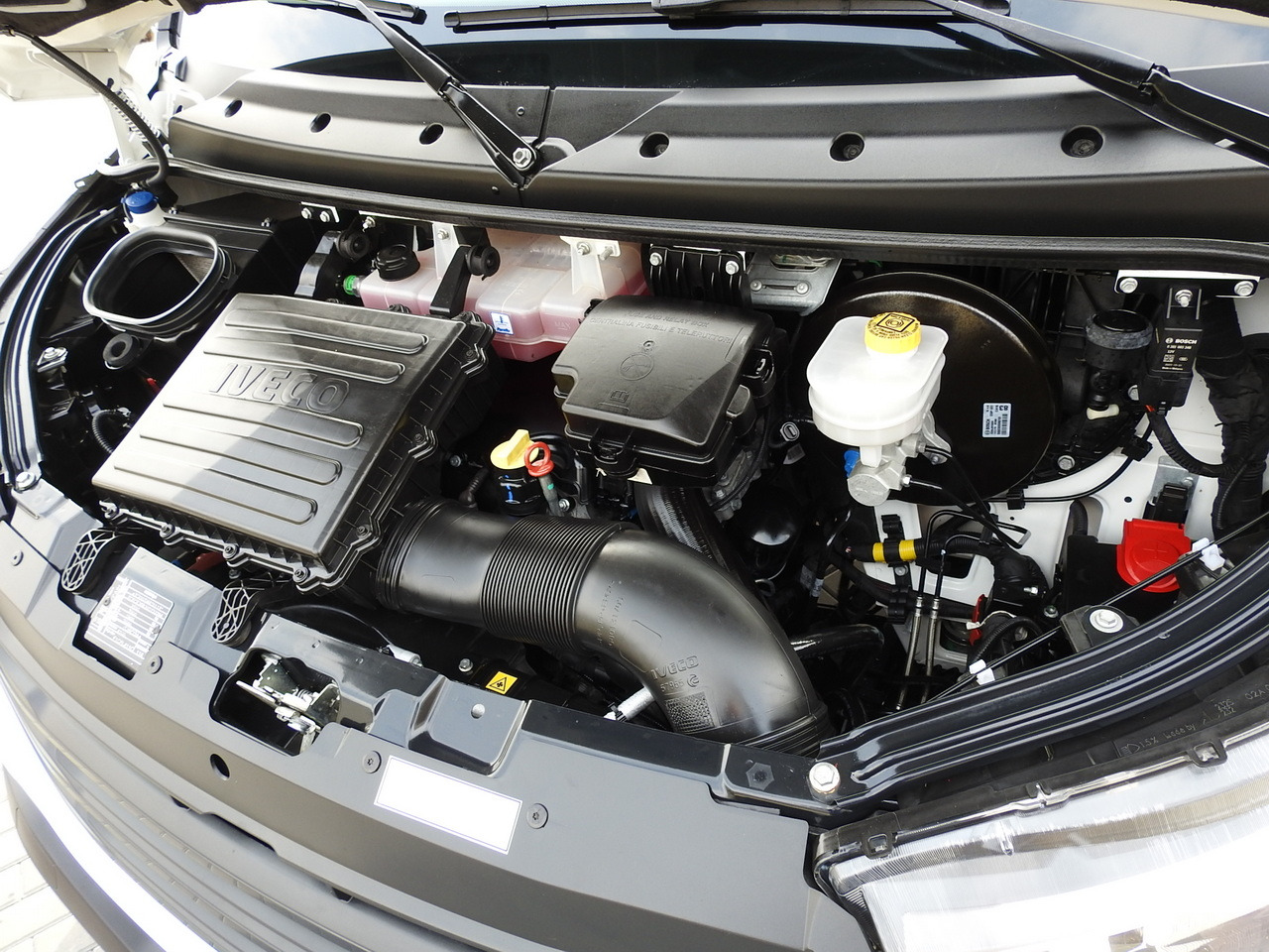 Fourgon grand volume IVECO DAILY 35C16 BOX LIFT 8 PALLETS CRUISE CONTROL TWIN WHEELS AIR CONDITIONING 160HP: photos 24 Fourgon grand volume IVECO DAILY 35C16 BOX LIFT 8 PALLETS CRUISE CONTROL TWIN WHEELS AIR CONDITIONING 160HP: photos 24