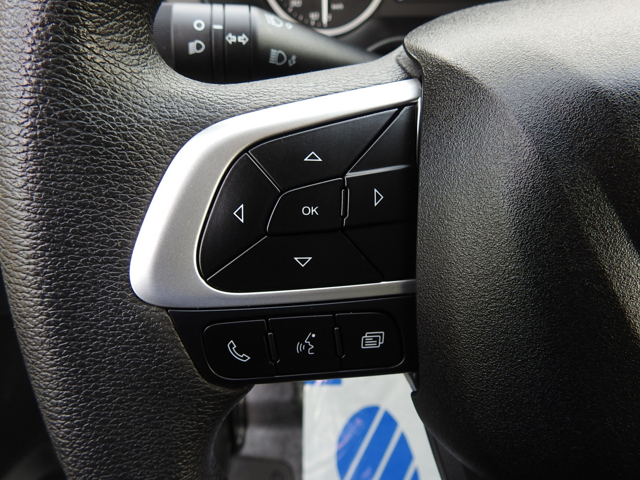 Fourgon grand volume IVECO DAILY 35C16 BOX LIFT 8 PALLETS CRUISE CONTROL TWIN WHEELS AIR CONDITIONING 160HP: photos 30 Fourgon grand volume IVECO DAILY 35C16 BOX LIFT 8 PALLETS CRUISE CONTROL TWIN WHEELS AIR CONDITIONING 160HP: photos 30