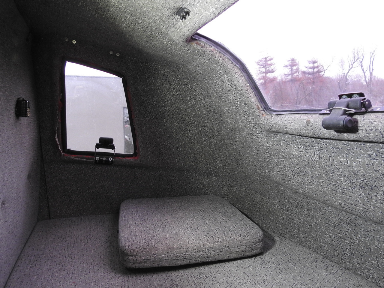 Fourgon grand volume IVECO DAILY 35C16 BOX LIFT 8 PALLETS CRUISE CONTROL TWIN WHEELS AIR CONDITIONING 160HP: photos 39 Fourgon grand volume IVECO DAILY 35C16 BOX LIFT 8 PALLETS CRUISE CONTROL TWIN WHEELS AIR CONDITIONING 160HP: photos 39