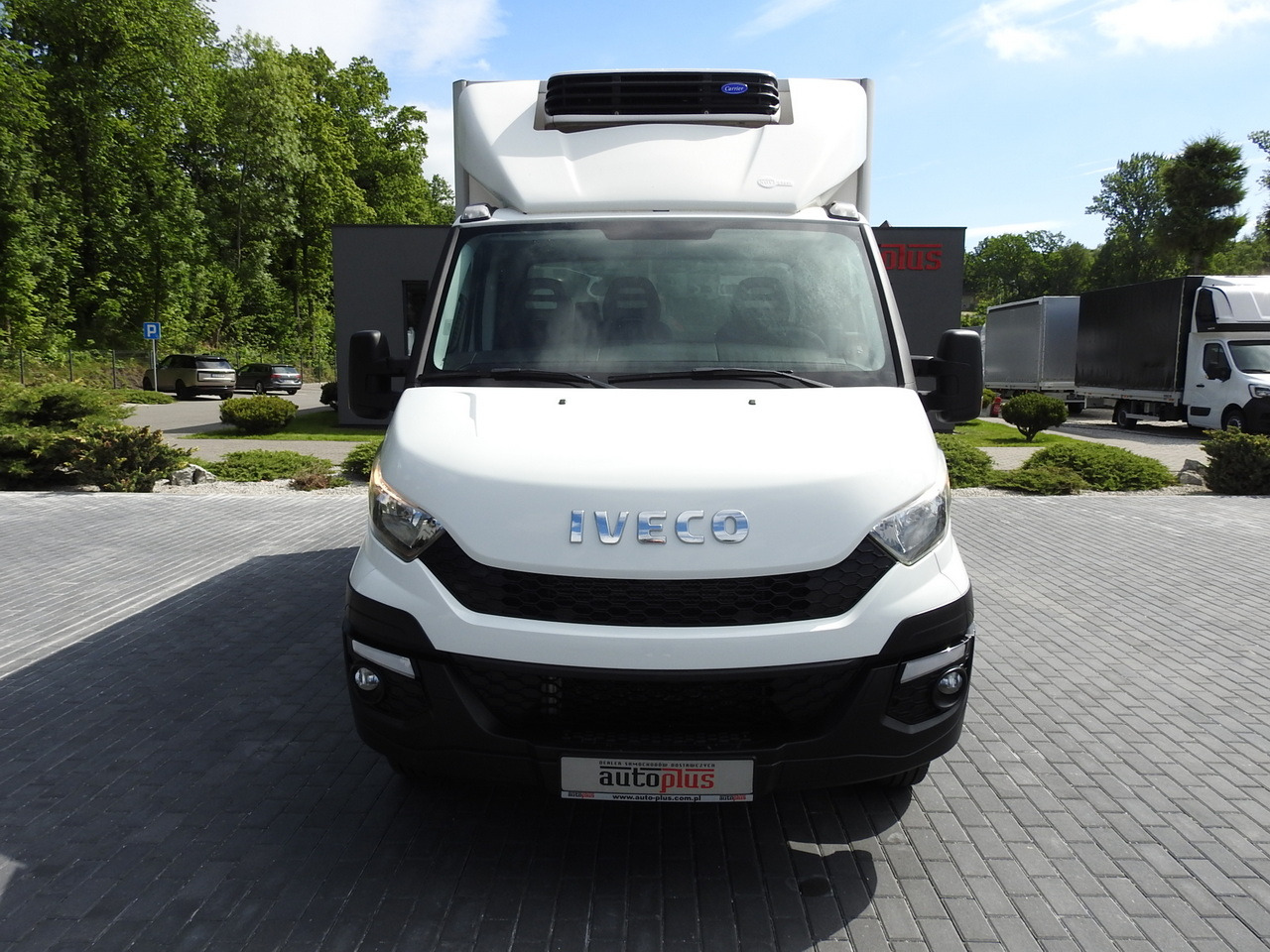 IVECO DAILY 35S15 REGRIGERATOR BOX -12*C 8 PALLETS CRUISE CONTROL TWIN WHEELS AIR CONDITIONING  150HP - Utilitaire frigorifique: photos 5 IVECO DAILY 35S15 REGRIGERATOR BOX -12*C 8 PALLETS CRUISE CONTROL TWIN WHEELS AIR CONDITIONING  150HP - Utilitaire frigorifique: photos 5
