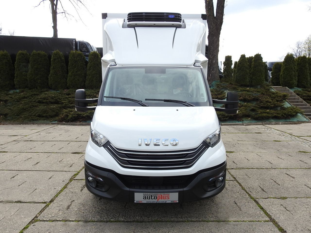 IVECO DAILY 35S16 NEW REGRIGERATOR BOX -10*C 8 PALLETS HEATING FUNCTION POWER SUPPLY 230V CRUISE CONTROL AIR CONDITIONING 160HP - Utilitaire frigorifique: photos 5 IVECO DAILY 35S16 NEW REGRIGERATOR BOX -10*C 8 PALLETS HEATING FUNCTION POWER SUPPLY 230V CRUISE CONTROL AIR CONDITIONING 160HP - Utilitaire frigorifique: photos 5