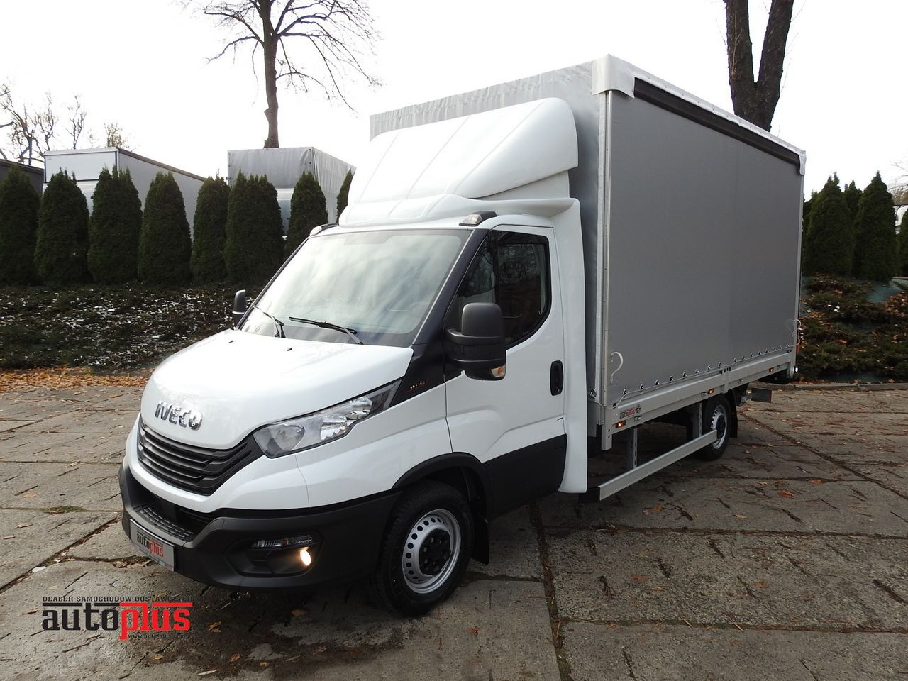IVECO DAILY 35S16 NEW TARPAULIN LIFT 8 PALLETS CRUISE CONTROL AIR CONDITIONING 160HP - Utilitaire rideaux coulissants (PLSC): photos 1 IVECO DAILY 35S16 NEW TARPAULIN LIFT 8 PALLETS CRUISE CONTROL AIR CONDITIONING 160HP - Utilitaire rideaux coulissants (PLSC): photos 1