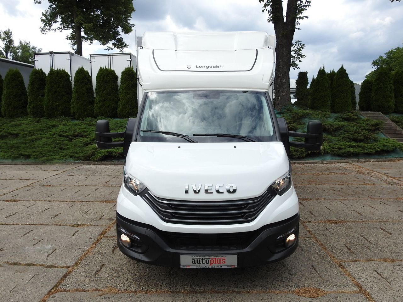 IVECO DAILY 35S18 NEW TARPAULIN WEBASTO CRUISE CONTROL AIR CONDITIONING 180HP - Utilitaire rideaux coulissants (PLSC): photos 5 IVECO DAILY 35S18 NEW TARPAULIN WEBASTO CRUISE CONTROL AIR CONDITIONING 180HP - Utilitaire rideaux coulissants (PLSC): photos 5