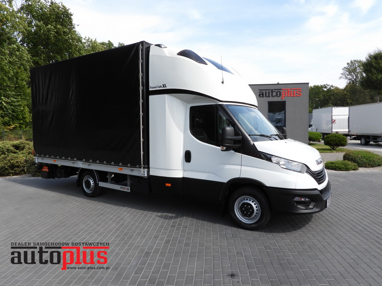 IVECO DAILY 35S18 TARPAULIN LIFT 8 PALLETS CRUISE CONTROL AIR CONDITIONING  180HP - Utilitaire rideaux coulissants (PLSC): photos 1 IVECO DAILY 35S18 TARPAULIN LIFT 8 PALLETS CRUISE CONTROL AIR CONDITIONING  180HP - Utilitaire rideaux coulissants (PLSC): photos 1