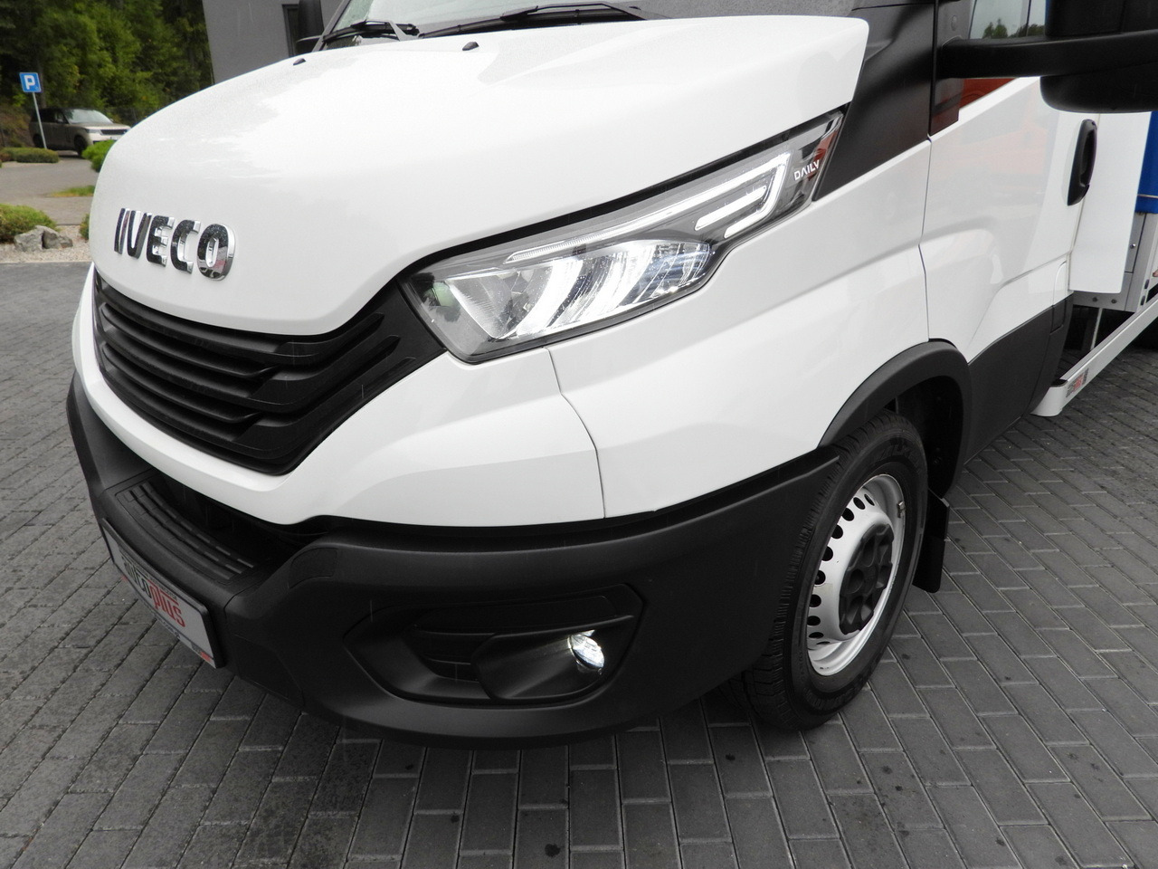 Utilitaire rideaux coulissants (PLSC) IVECO DAILY 35S18 TARPAULIN LIFT 8 PALLETS WEBASTO CRUISE CONTROL LED LIGHTS AIR CONDITIONING  180HP: photos 20