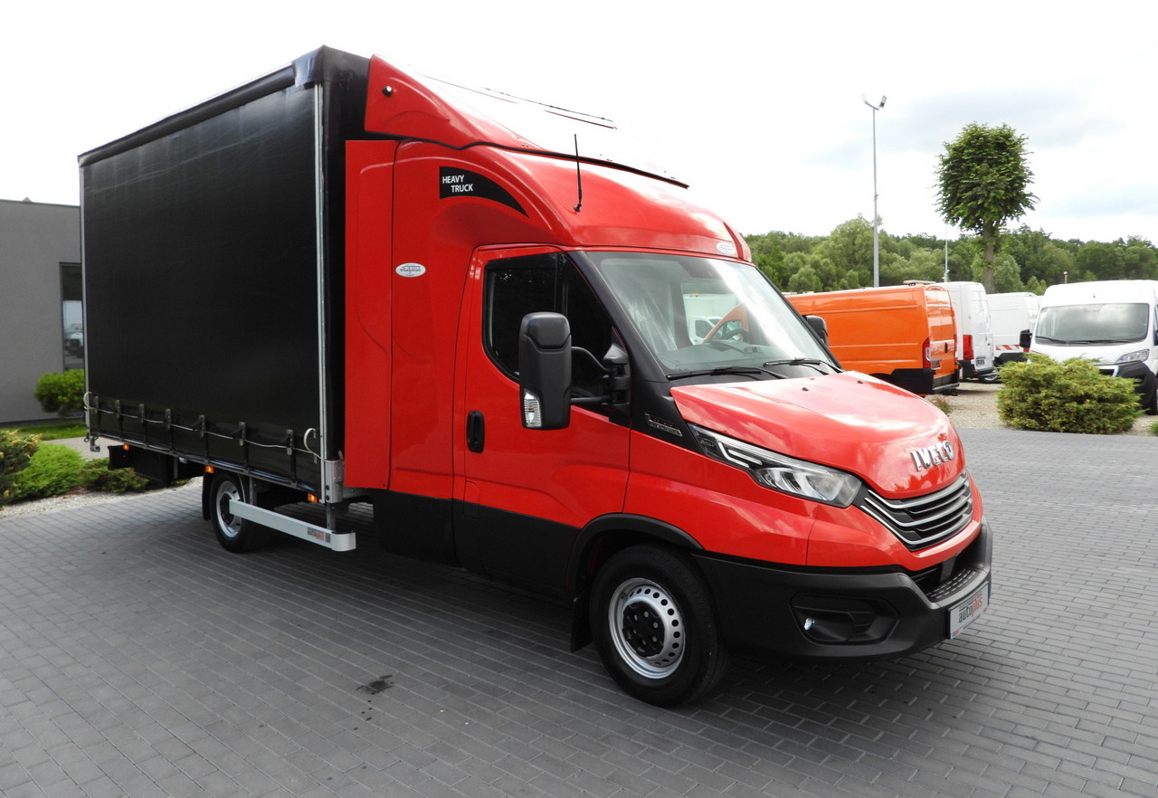 IVECO DAILY 35S21 TARPAULIN 10 PALLETS WEBASTO CRUISE CONTROL NAVIGATION LED LIGHTS PNEUMATICS AUTOMATIC TRANSMISSION HI-MATIC AIR CONDITIONING 210HP - Utilitaire rideaux coulissants (PLSC): photos 4 IVECO DAILY 35S21 TARPAULIN 10 PALLETS WEBASTO CRUISE CONTROL NAVIGATION LED LIGHTS PNEUMATICS AUTOMATIC TRANSMISSION HI-MATIC AIR CONDITIONING 210HP - Utilitaire rideaux coulissants (PLSC): photos 4