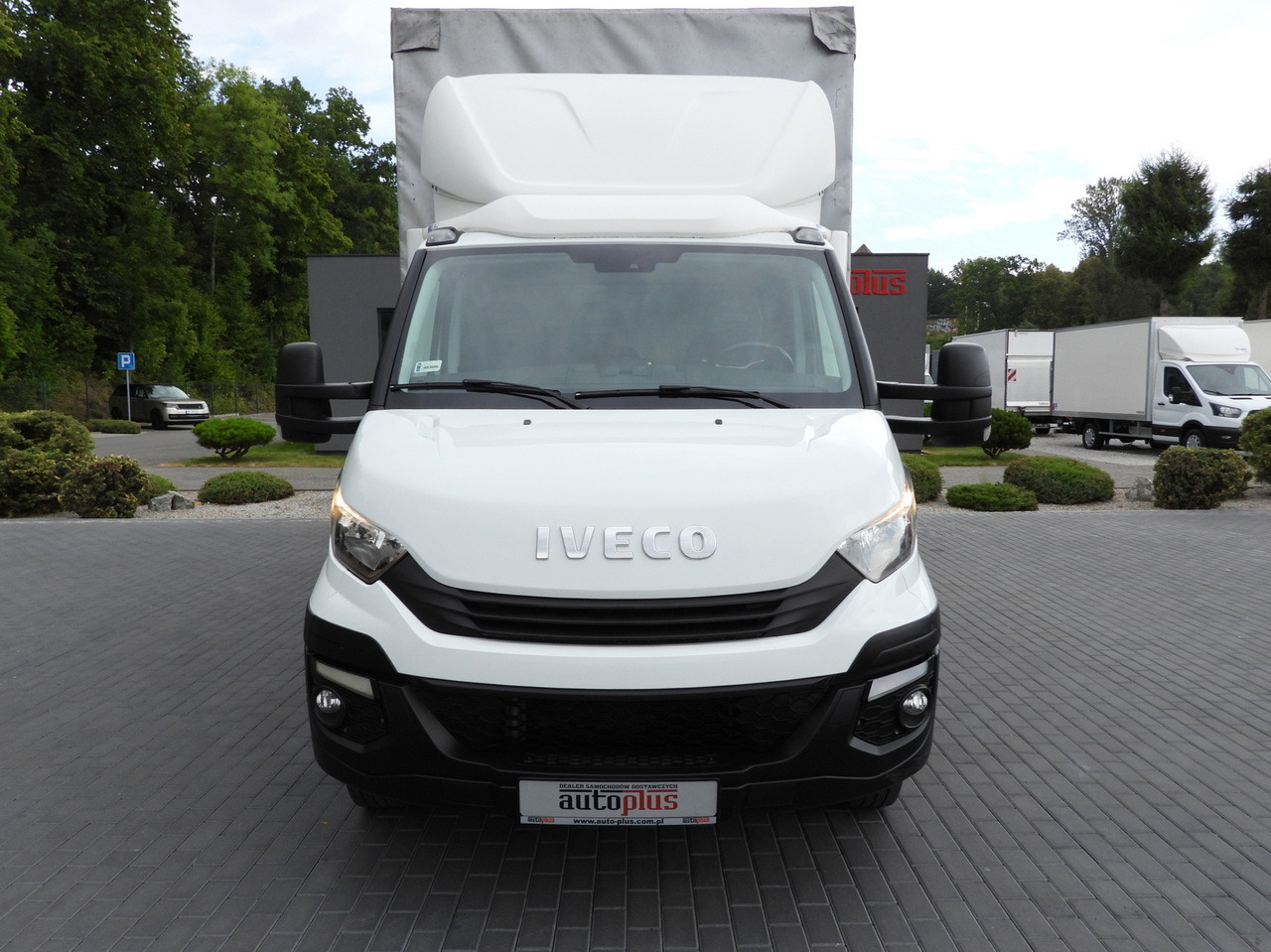 IVECO DAILY 50C15 TARPAULIN 12 PALLETS CRUISE CONTROL TWIN WHEELS AIR CONDITIONING 150HP - Utilitaire rideaux coulissants (PLSC): photos 5 IVECO DAILY 50C15 TARPAULIN 12 PALLETS CRUISE CONTROL TWIN WHEELS AIR CONDITIONING 150HP - Utilitaire rideaux coulissants (PLSC): photos 5
