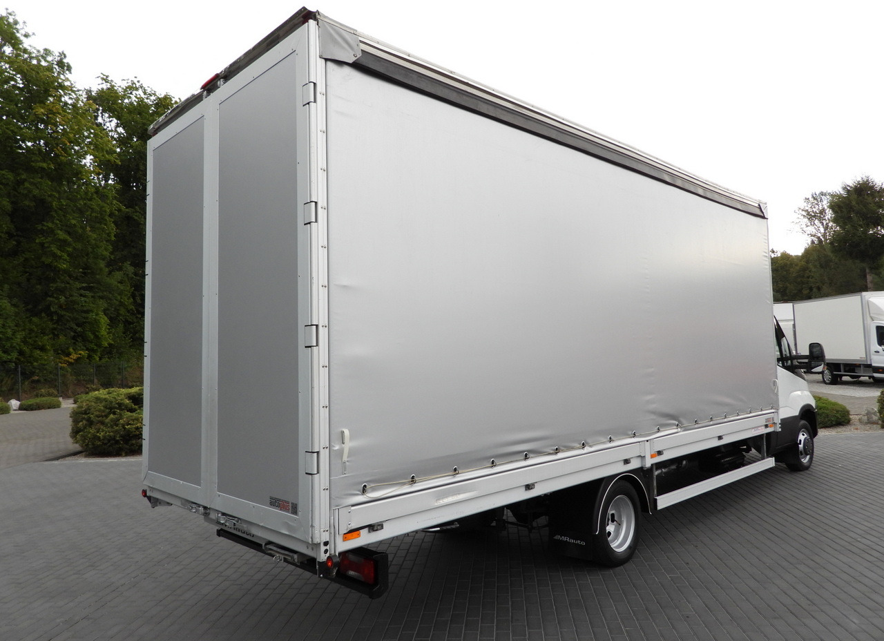 IVECO DAILY 50C15 TARPAULIN 12 PALLETS CRUISE CONTROL TWIN WHEELS AIR CONDITIONING 150HP - Utilitaire rideaux coulissants (PLSC): photos 3 IVECO DAILY 50C15 TARPAULIN 12 PALLETS CRUISE CONTROL TWIN WHEELS AIR CONDITIONING 150HP - Utilitaire rideaux coulissants (PLSC): photos 3