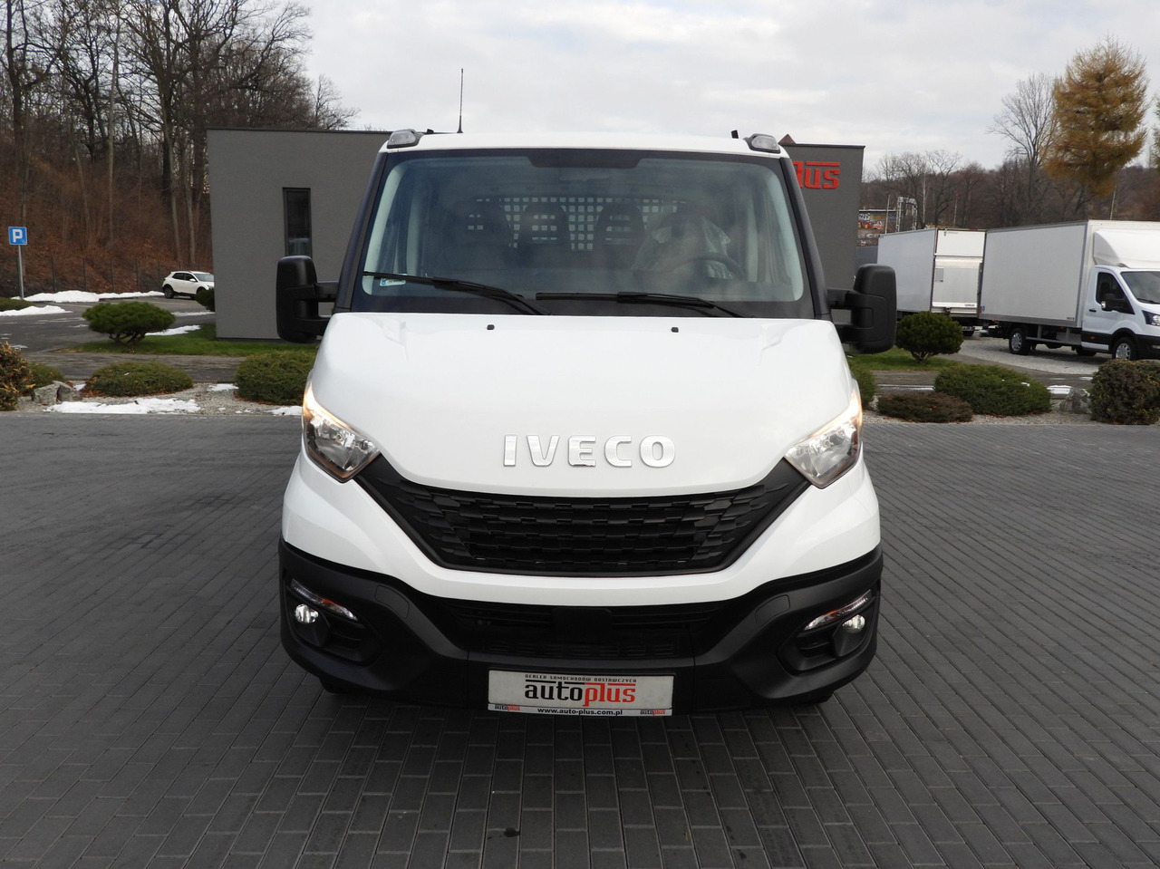 IVECO DAILY 50C16 THREE-WAY TIPPER DOUBLE CABIN DOKA 6 SEATS CRUISE CONTROL PNEUMATICS TWIN WHEELS AIR CONDITIONING 160HP - Utilitaire benne: photos 5 IVECO DAILY 50C16 THREE-WAY TIPPER DOUBLE CABIN DOKA 6 SEATS CRUISE CONTROL PNEUMATICS TWIN WHEELS AIR CONDITIONING 160HP - Utilitaire benne: photos 5