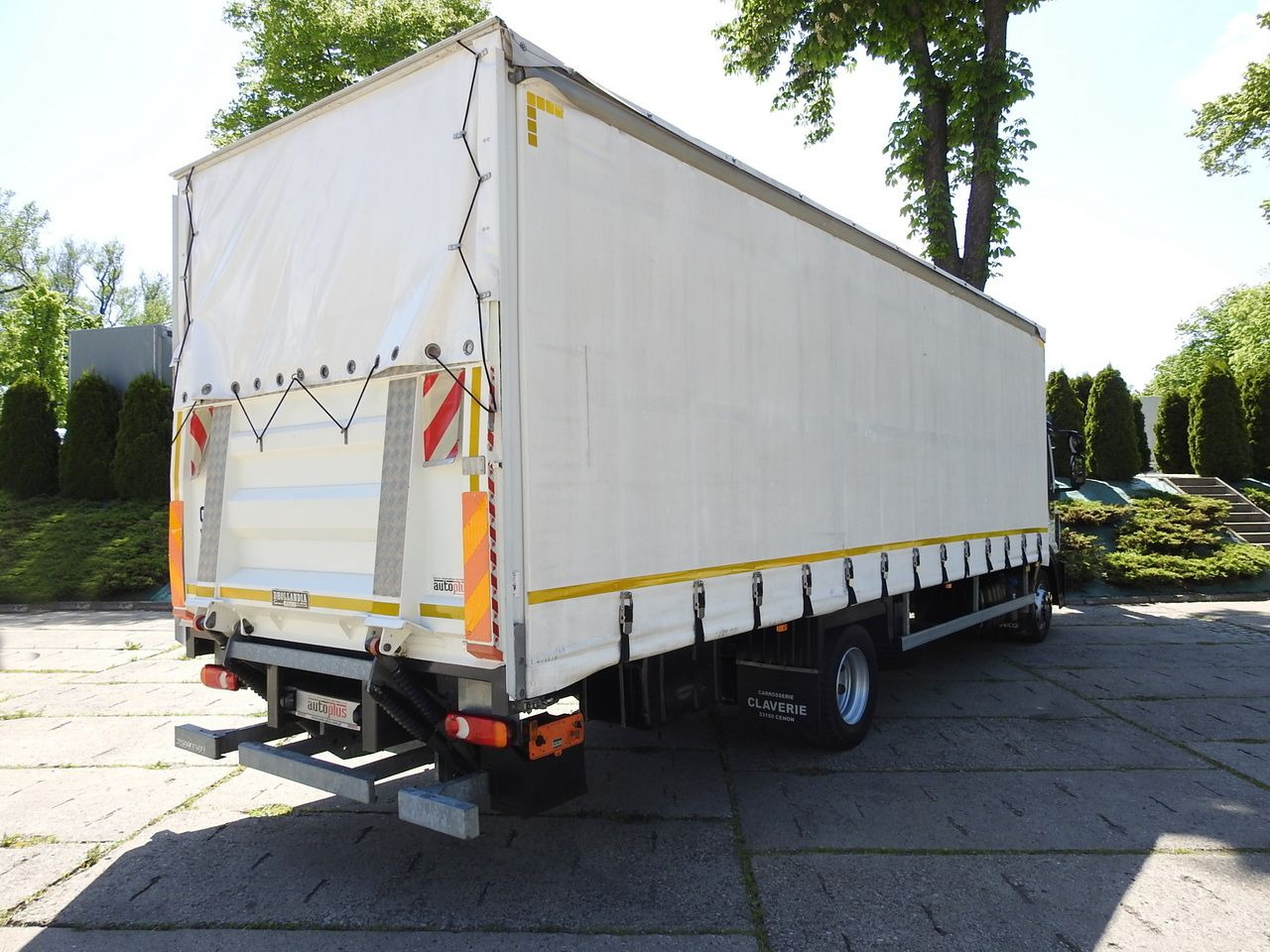 IVECO EUROCARGO 120 - 220 TARPAULIN LIFT 20 PALLETS LED LIGHTS AUTOMATIC TRANSMISSION HI-MATIC TWIN WHEELS AIR CONDITIONING 220HP - Utilitaire rideaux coulissants (PLSC): photos 3 IVECO EUROCARGO 120 - 220 TARPAULIN LIFT 20 PALLETS LED LIGHTS AUTOMATIC TRANSMISSION HI-MATIC TWIN WHEELS AIR CONDITIONING 220HP - Utilitaire rideaux coulissants (PLSC): photos 3