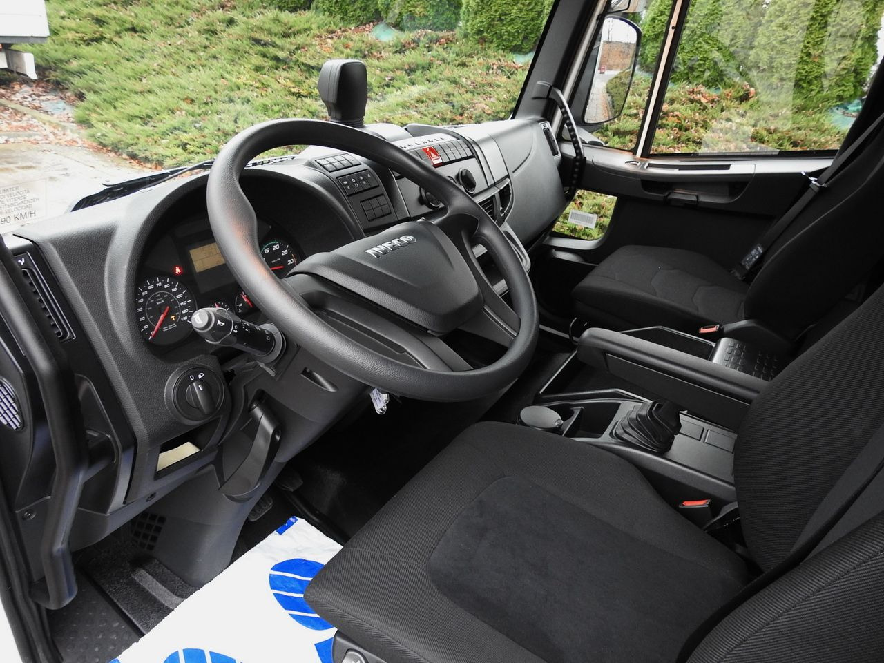 IVECO EUROCARGO 120-250 NEW TARPAULIN LIFT 18 PALLETS WEBASTO CRUISE CONTROL AIR CONDITIONING LED LIGHTS PNEUMATICS AUTOMATIC TRANSMISSION HI-MATIC 250HP - Utilitaire rideaux coulissants (PLSC): photos 2 IVECO EUROCARGO 120-250 NEW TARPAULIN LIFT 18 PALLETS WEBASTO CRUISE CONTROL AIR CONDITIONING LED LIGHTS PNEUMATICS AUTOMATIC TRANSMISSION HI-MATIC 250HP - Utilitaire rideaux coulissants (PLSC): photos 2