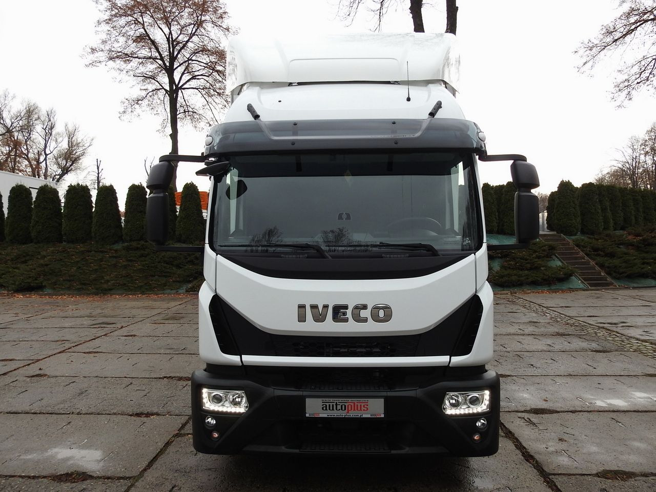 IVECO EUROCARGO 120-250 NEW TARPAULIN LIFT 18 PALLETS WEBASTO CRUISE CONTROL AIR CONDITIONING LED LIGHTS PNEUMATICS AUTOMATIC TRANSMISSION HI-MATIC 250HP - Utilitaire rideaux coulissants (PLSC): photos 5 IVECO EUROCARGO 120-250 NEW TARPAULIN LIFT 18 PALLETS WEBASTO CRUISE CONTROL AIR CONDITIONING LED LIGHTS PNEUMATICS AUTOMATIC TRANSMISSION HI-MATIC 250HP - Utilitaire rideaux coulissants (PLSC): photos 5