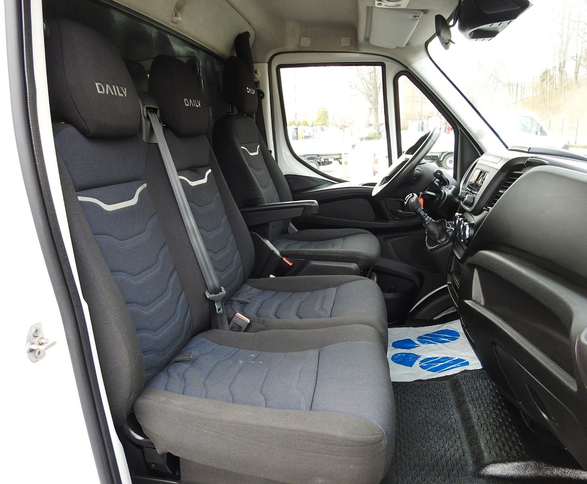 Utilitaire rideaux coulissants (PLSC) Iveco DAILY  35S18 PRITSCHE PLANE 10 PALETTEN WEBASTO: photos 28