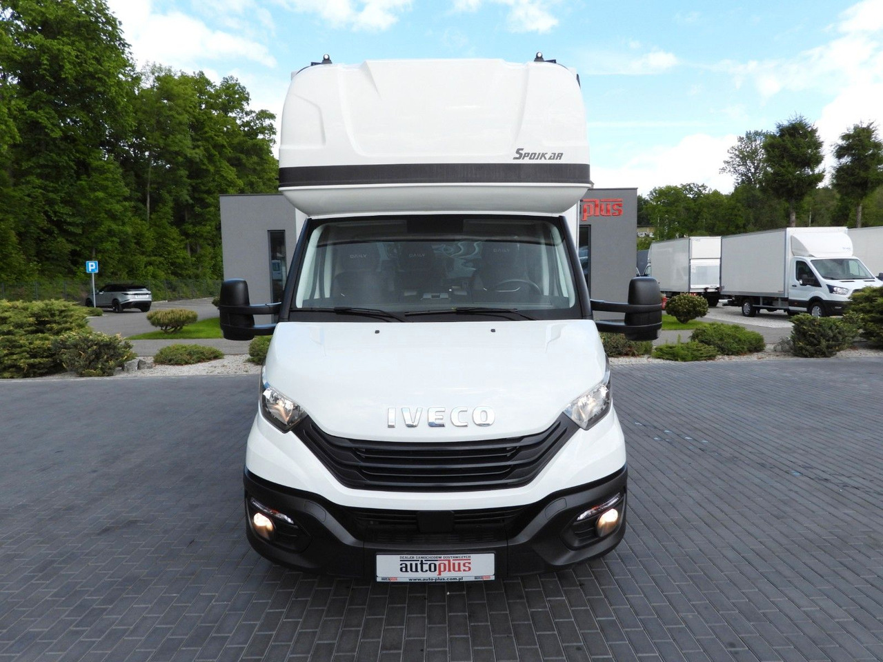 Iveco DAILY 35S18 PRITSCHE PLANE AUFZUG 8 PALETTEN - Utilitaire rideaux coulissants (PLSC): photos 5 Iveco DAILY 35S18 PRITSCHE PLANE AUFZUG 8 PALETTEN - Utilitaire rideaux coulissants (PLSC): photos 5