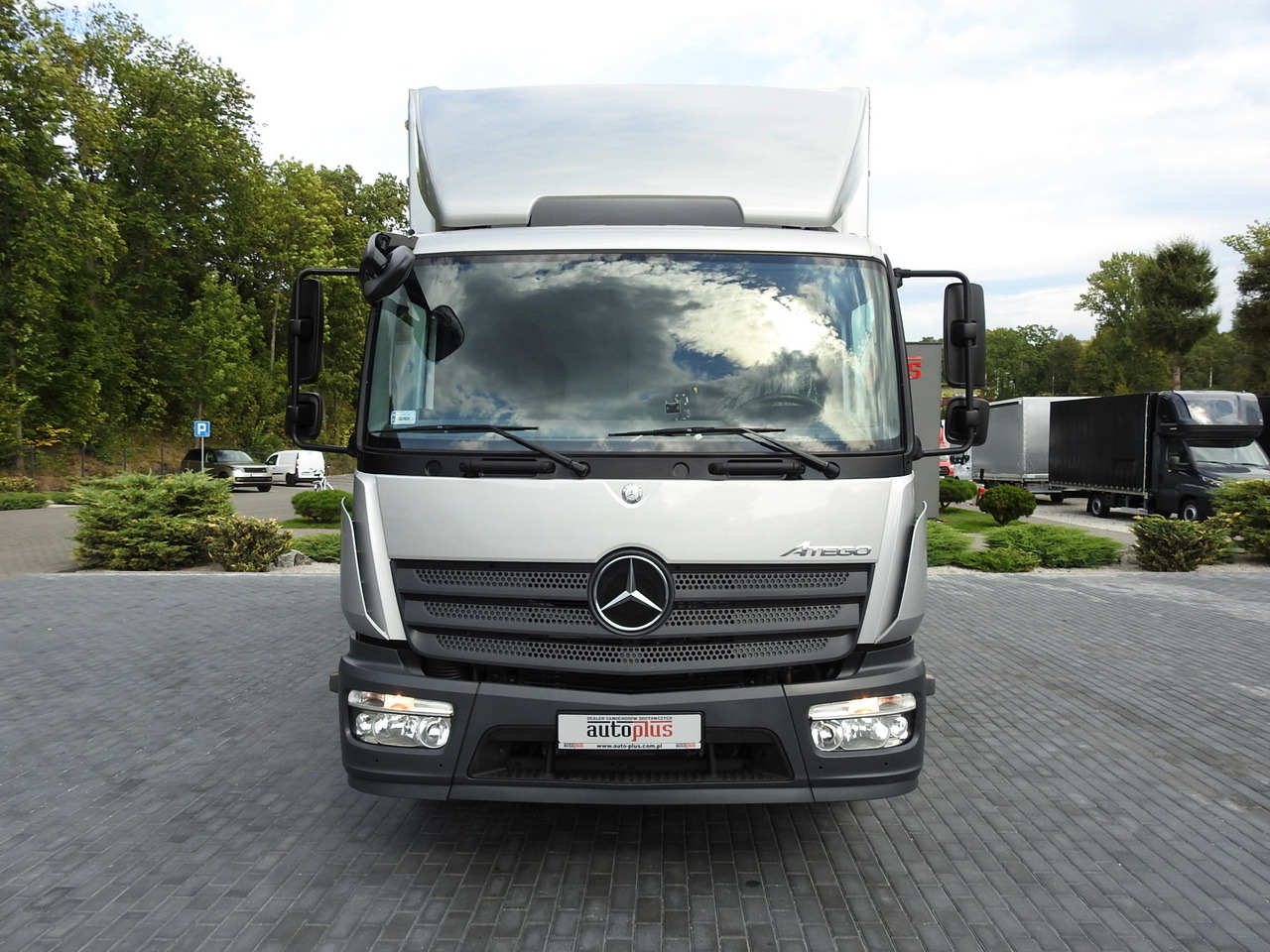 MERCEDES ATEGO 1221 TARPAULIN LIFT 16 PALLETS WEBASTO AIR CONDITIONING PNEUMATICS TWIN WHEELS 230HP - Camion à rideaux coulissants: photos 5 MERCEDES ATEGO 1221 TARPAULIN LIFT 16 PALLETS WEBASTO AIR CONDITIONING PNEUMATICS TWIN WHEELS 230HP - Camion à rideaux coulissants: photos 5