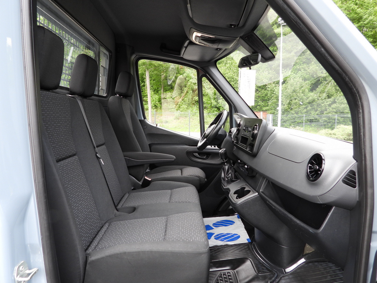 Utilitaire plateau MERCEDES SPRINTER 315 STAKE BODY 8 PALLETS CRUISE CONTROL AIR CONDITIONING  150HP: photos 35