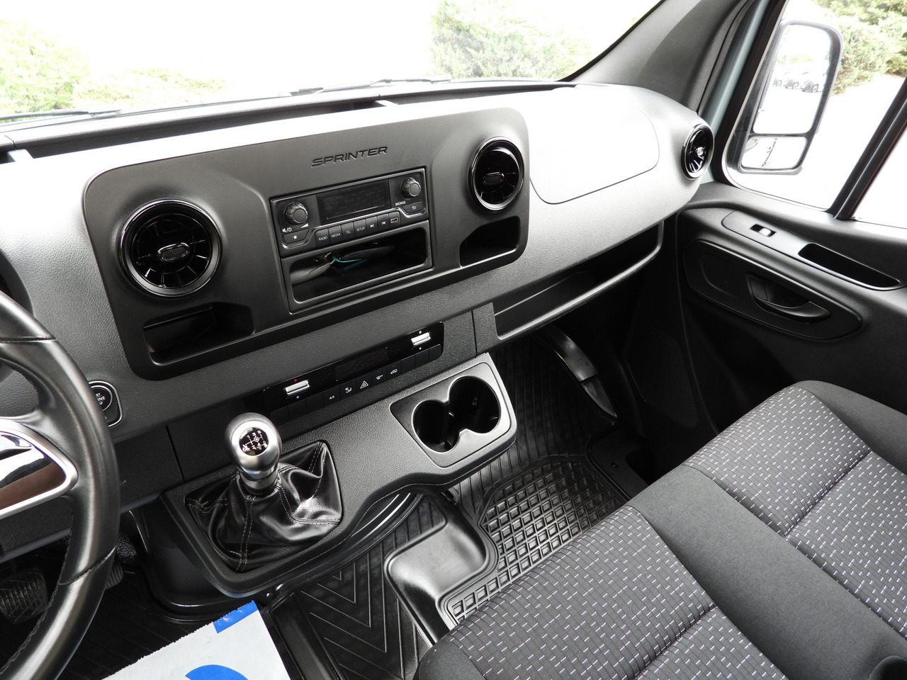 Utilitaire plateau MERCEDES SPRINTER 315 STAKE BODY 8 PALLETS CRUISE CONTROL AIR CONDITIONING  150HP: photos 31