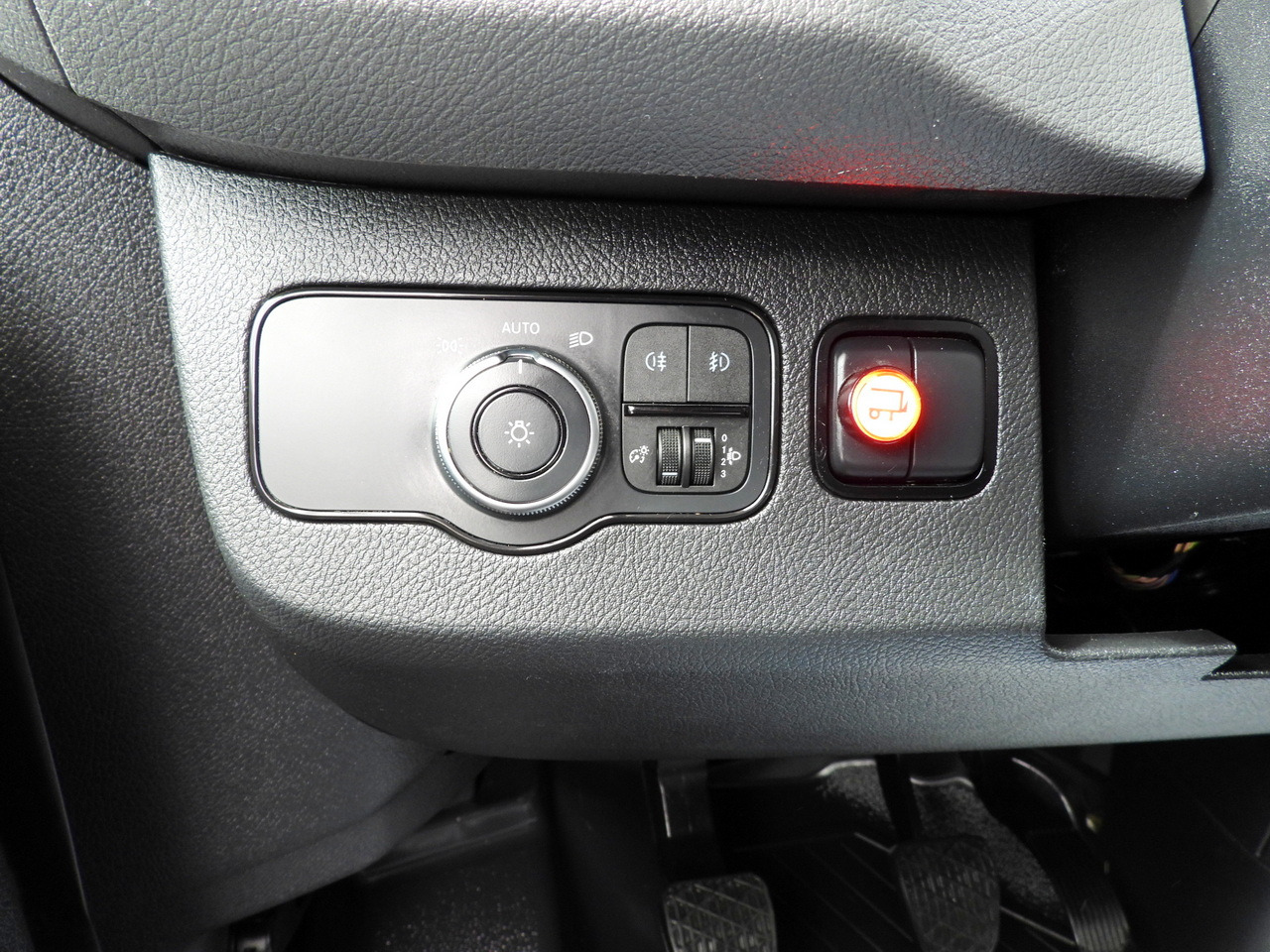 MERCEDES SPRINTER 316 TARPAULIN LIFT 8 PALLETS WEBASTO CRUISE CONTROL AIR CONDITIONING 160HP en leasing occasion MERCEDES SPRINTER 316 TARPAULIN LIFT 8 PALLETS WEBASTO CRUISE CONTROL AIR CONDITIONING 160HP: photos 28 MERCEDES SPRINTER 316 TARPAULIN LIFT 8 PALLETS WEBASTO CRUISE CONTROL AIR CONDITIONING 160HP en leasing occasion MERCEDES SPRINTER 316 TARPAULIN LIFT 8 PALLETS WEBASTO CRUISE CONTROL AIR CONDITIONING 160HP: photos 28