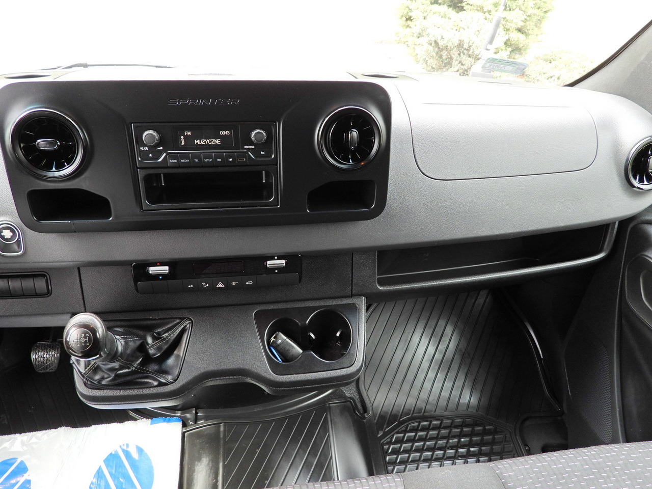 MERCEDES SPRINTER 316 TARPAULIN LIFT 8 PALLETS WEBASTO CRUISE CONTROL AIR CONDITIONING 160HP en leasing occasion MERCEDES SPRINTER 316 TARPAULIN LIFT 8 PALLETS WEBASTO CRUISE CONTROL AIR CONDITIONING 160HP: photos 32 MERCEDES SPRINTER 316 TARPAULIN LIFT 8 PALLETS WEBASTO CRUISE CONTROL AIR CONDITIONING 160HP en leasing occasion MERCEDES SPRINTER 316 TARPAULIN LIFT 8 PALLETS WEBASTO CRUISE CONTROL AIR CONDITIONING 160HP: photos 32