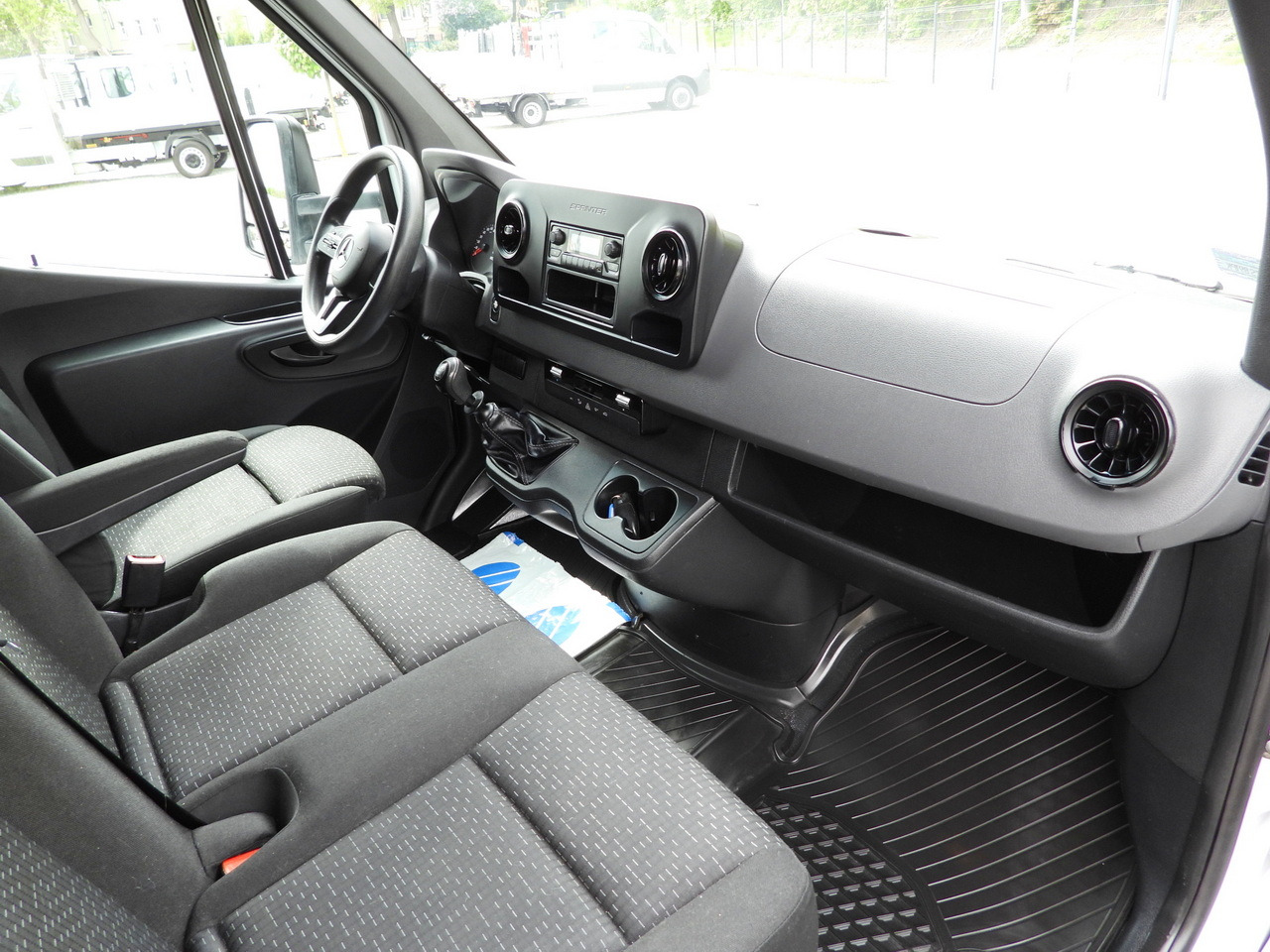 MERCEDES SPRINTER 316 TARPAULIN LIFT 8 PALLETS WEBASTO CRUISE CONTROL AIR CONDITIONING 160HP en leasing occasion MERCEDES SPRINTER 316 TARPAULIN LIFT 8 PALLETS WEBASTO CRUISE CONTROL AIR CONDITIONING 160HP: photos 37 MERCEDES SPRINTER 316 TARPAULIN LIFT 8 PALLETS WEBASTO CRUISE CONTROL AIR CONDITIONING 160HP en leasing occasion MERCEDES SPRINTER 316 TARPAULIN LIFT 8 PALLETS WEBASTO CRUISE CONTROL AIR CONDITIONING 160HP: photos 37