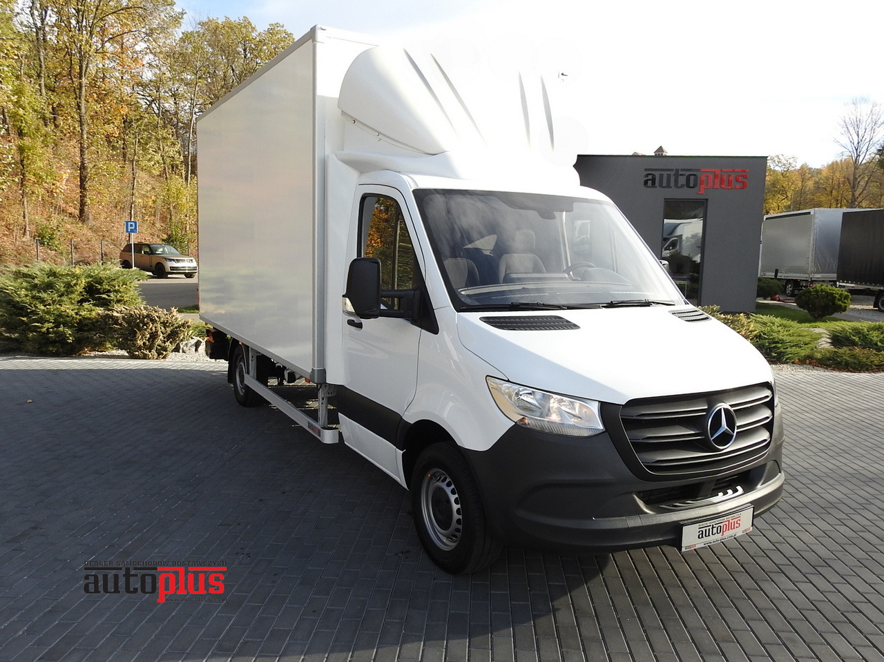 MERCEDES SPRINTER BOX LIFT 8 PALLETS AIR CONDITIONING 150HP - Fourgon grand volume: photos 1 MERCEDES SPRINTER BOX LIFT 8 PALLETS AIR CONDITIONING 150HP - Fourgon grand volume: photos 1