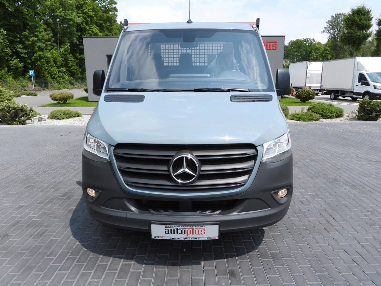 Mercedes-Benz SPRINTER 315 PRITSCHE 8 PALETTEN TEMPOMAT - Utilitaire plateau: photos 5 Mercedes-Benz SPRINTER 315 PRITSCHE 8 PALETTEN TEMPOMAT - Utilitaire plateau: photos 5
