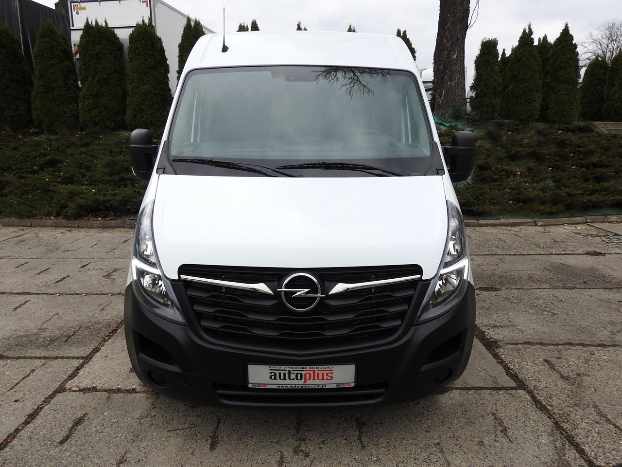 OPEL MOVANO REFRIGERATOR VAN 0*C CRUISE CONTROL NAVIGATION AIR CONDITIONING LED LIGHTS 136HP - Utilitaire frigorifique: photos 5 OPEL MOVANO REFRIGERATOR VAN 0*C CRUISE CONTROL NAVIGATION AIR CONDITIONING LED LIGHTS 136HP - Utilitaire frigorifique: photos 5