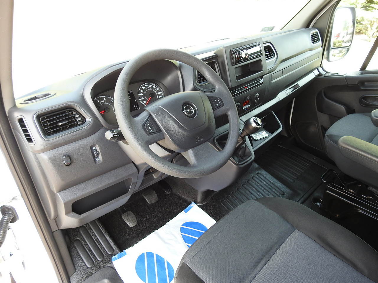 OPEL MOVANO TARPAULIN 8 PALLETS WEBASTO CRUISE CONTROL AIR CONDITIONING LED LIGHTS PNEUMATICS  165HP - Utilitaire rideaux coulissants (PLSC): photos 2 OPEL MOVANO TARPAULIN 8 PALLETS WEBASTO CRUISE CONTROL AIR CONDITIONING LED LIGHTS PNEUMATICS  165HP - Utilitaire rideaux coulissants (PLSC): photos 2