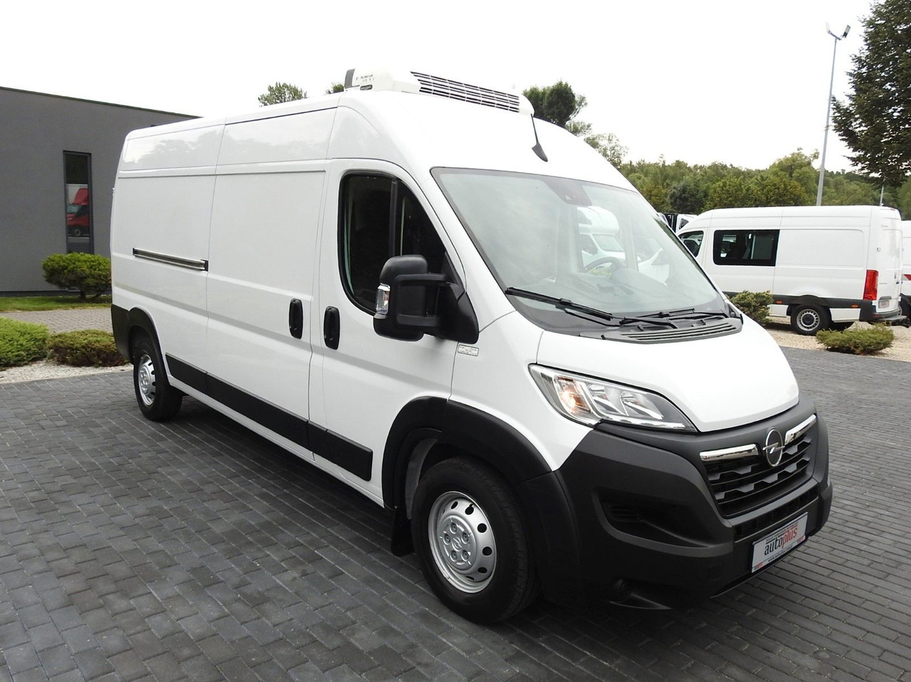 Opel MOVANO KÜHLKASTENWAGEN 0*C HEIZFUNKTION Opel MOVANO KÜHLKASTENWAGEN 0*C HEIZFUNKTION - Utilitaire frigorifique: photos 4 Opel MOVANO KÜHLKASTENWAGEN 0*C HEIZFUNKTION Opel MOVANO KÜHLKASTENWAGEN 0*C HEIZFUNKTION - Utilitaire frigorifique: photos 4