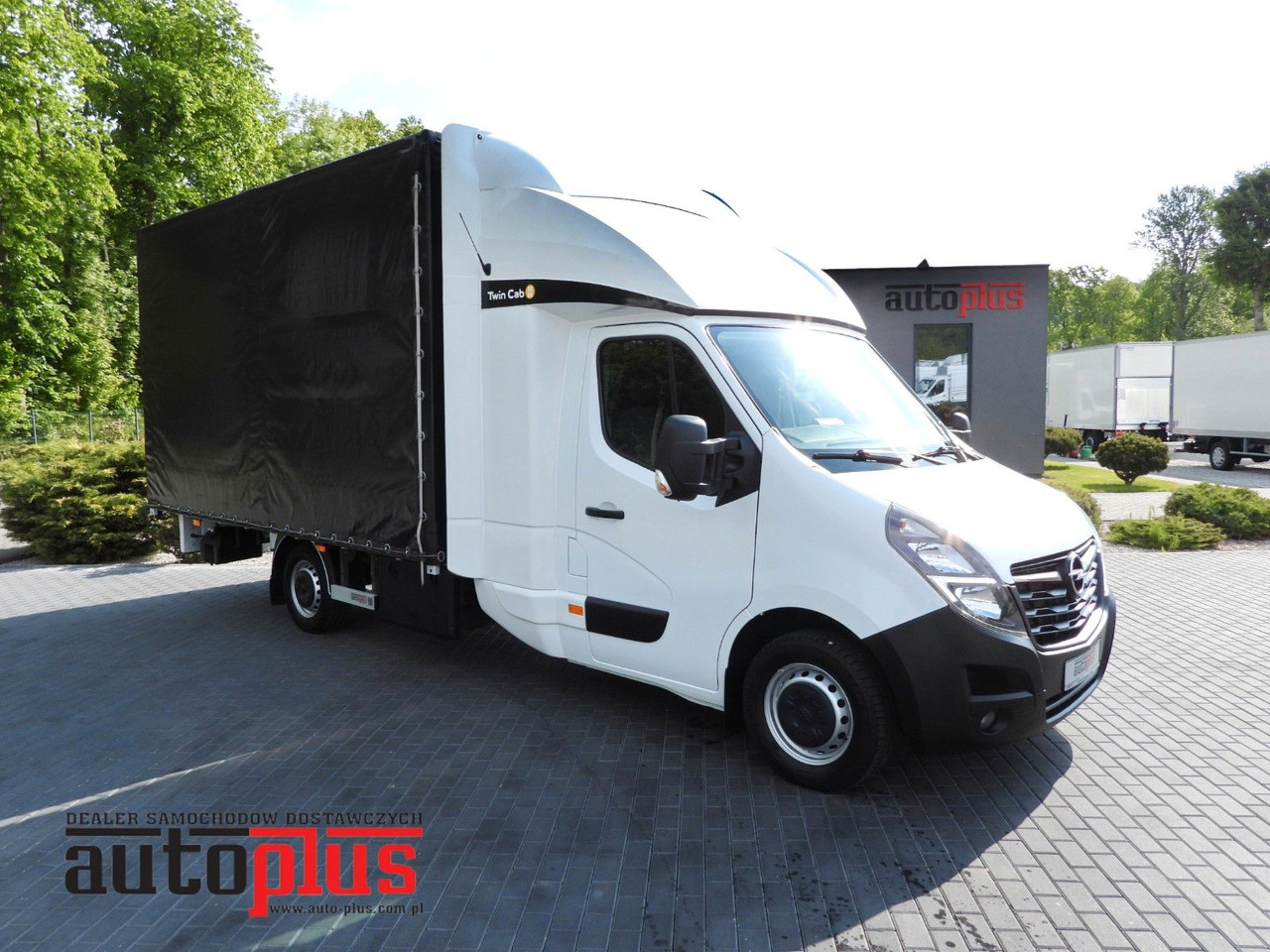 Opel MOVANO PRITSCHE PLANE 10 PALETTEN WEBASTO A/C Opel MOVANO PRITSCHE PLANE 10 PALETTEN WEBASTO A/C - Utilitaire rideaux coulissants (PLSC), Utilitaire double cabine: photos 1 Opel MOVANO PRITSCHE PLANE 10 PALETTEN WEBASTO A/C Opel MOVANO PRITSCHE PLANE 10 PALETTEN WEBASTO A/C - Utilitaire rideaux coulissants (PLSC), Utilitaire double cabine: photos 1