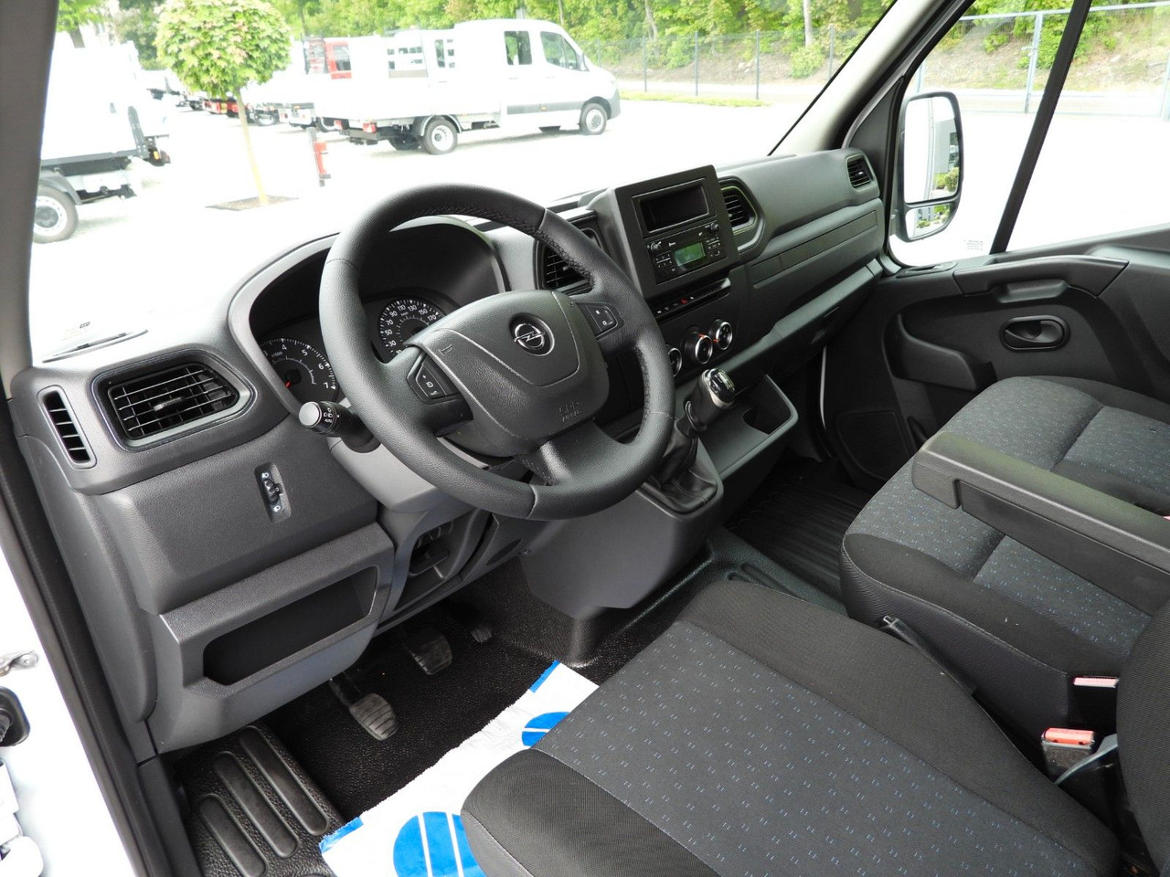 Opel MOVANO PRITSCHE PLANE AUFZUG 9 PALETTEN WEBASTO - Utilitaire rideaux coulissants (PLSC): photos 2 Opel MOVANO PRITSCHE PLANE AUFZUG 9 PALETTEN WEBASTO - Utilitaire rideaux coulissants (PLSC): photos 2