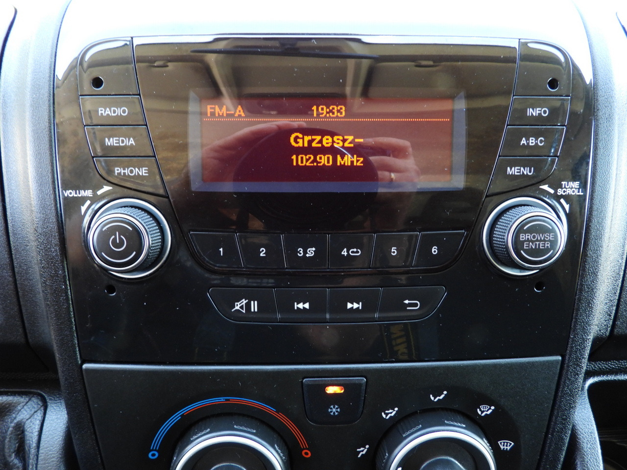 PEUGEOT BOXER BOX LIFT 8 PALLETS CRUISE CONTROL AIR CONDITIONING  130HP en leasing occasion PEUGEOT BOXER BOX LIFT 8 PALLETS CRUISE CONTROL AIR CONDITIONING  130HP: photos 32