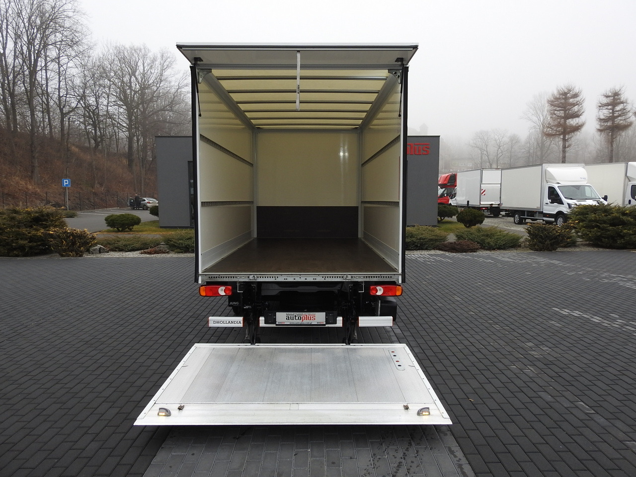 PEUGEOT BOXER BOX LIFT 8 PALLETS CRUISE CONTROL AIR CONDITIONING  140HP en leasing occasion PEUGEOT BOXER BOX LIFT 8 PALLETS CRUISE CONTROL AIR CONDITIONING  140HP: photos 11