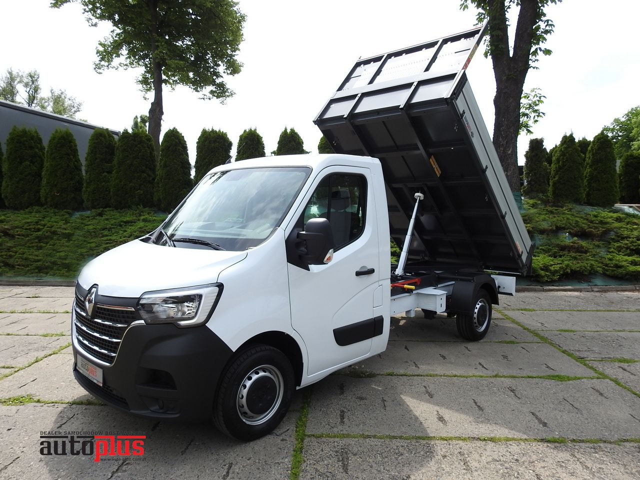 RENAULT MASTER - Utilitaire benne: photos 1 RENAULT MASTER - Utilitaire benne: photos 1