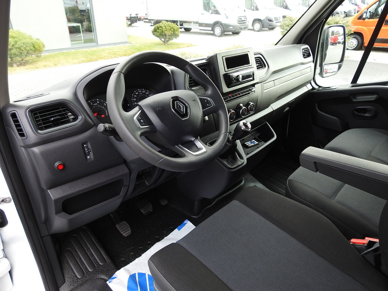 RENAULT MASTER TARPAULIN 10 PALLETS CRUISE CONTROL AIR CONDITIONING LED LIGHTS PNEUMATICS 165HP - Utilitaire rideaux coulissants (PLSC): photos 2 RENAULT MASTER TARPAULIN 10 PALLETS CRUISE CONTROL AIR CONDITIONING LED LIGHTS PNEUMATICS 165HP - Utilitaire rideaux coulissants (PLSC): photos 2