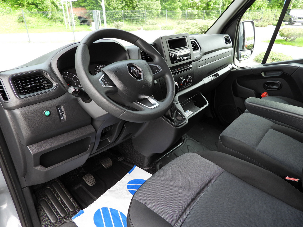 RENAULT MASTER TARPAULIN 10 PALLETS WEBASTO CRUISE CONTROL LED LIGHTS PNEUMATICS AIR CONDITIONING 165HP - Utilitaire rideaux coulissants (PLSC): photos 2 RENAULT MASTER TARPAULIN 10 PALLETS WEBASTO CRUISE CONTROL LED LIGHTS PNEUMATICS AIR CONDITIONING 165HP - Utilitaire rideaux coulissants (PLSC): photos 2