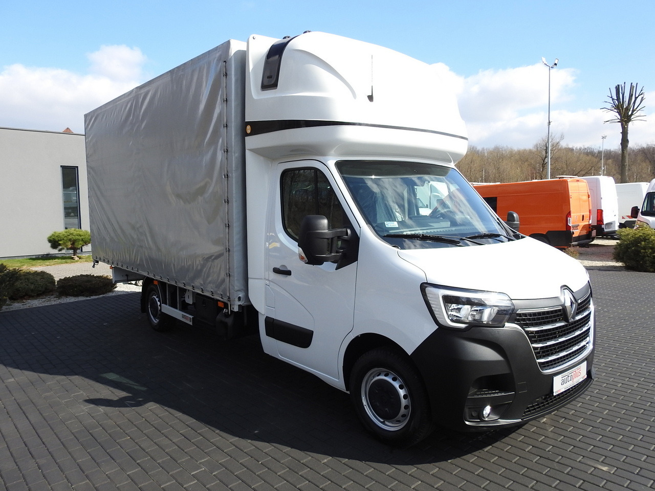 RENAULT MASTER  TARPAULIN 10 PALLETS WEBASTO CRUISE CONTROL LED LIGHTS PNEUMATICS AIR CONDITIONING  165HP - Utilitaire rideaux coulissants (PLSC): photos 4 RENAULT MASTER  TARPAULIN 10 PALLETS WEBASTO CRUISE CONTROL LED LIGHTS PNEUMATICS AIR CONDITIONING  165HP - Utilitaire rideaux coulissants (PLSC): photos 4