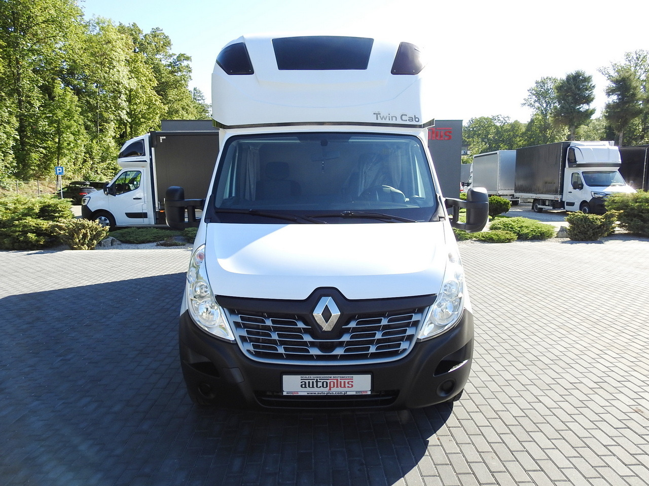 RENAULT MASTER TARPAULIN 8 PALLETS WEBASTO CRUISE CONTROL AIR CONDITIONING PNEUMATICS 170HP - Utilitaire rideaux coulissants (PLSC): photos 5 RENAULT MASTER TARPAULIN 8 PALLETS WEBASTO CRUISE CONTROL AIR CONDITIONING PNEUMATICS 170HP - Utilitaire rideaux coulissants (PLSC): photos 5